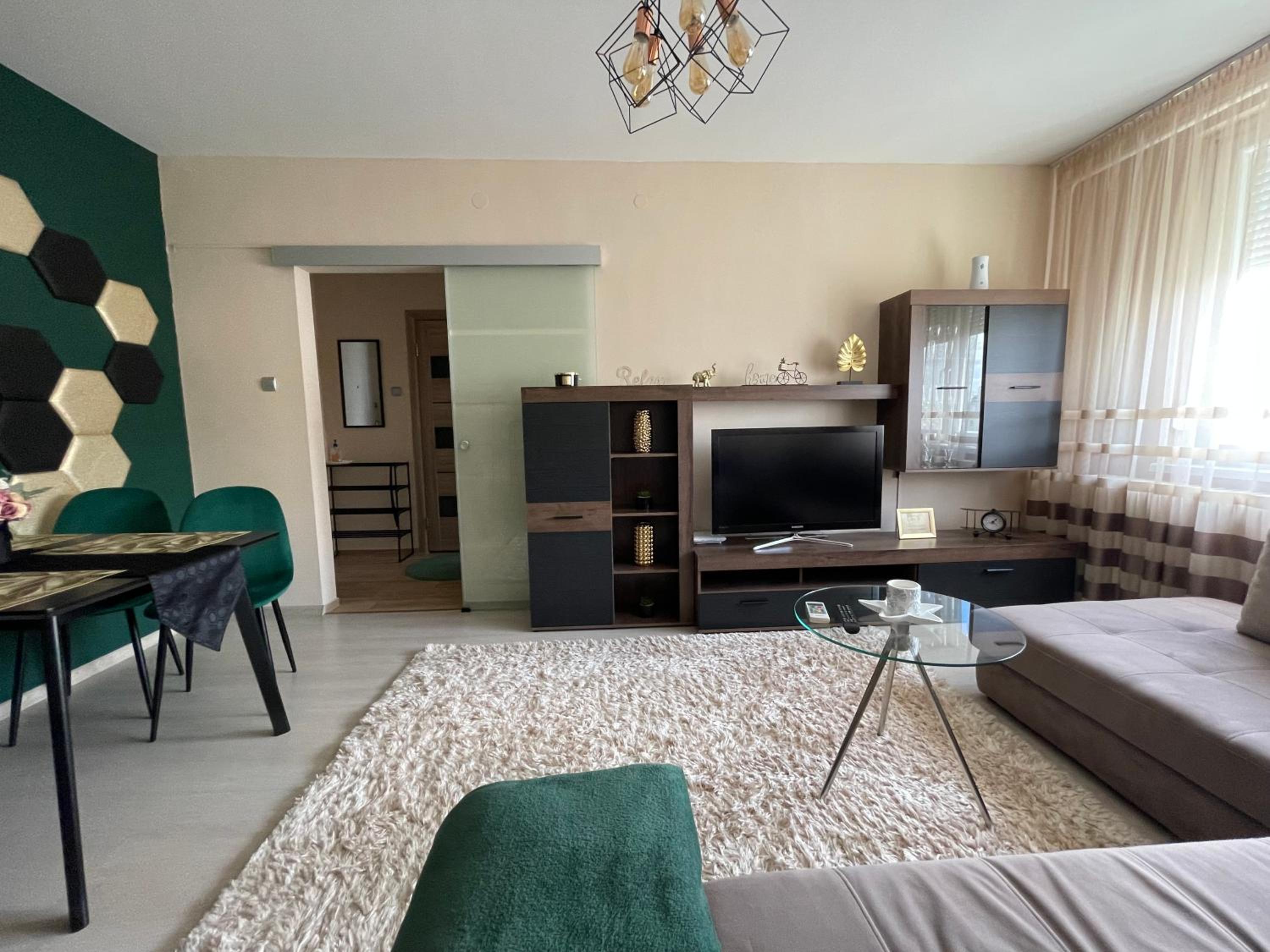 One-Bedroom Apartment - Photo 10