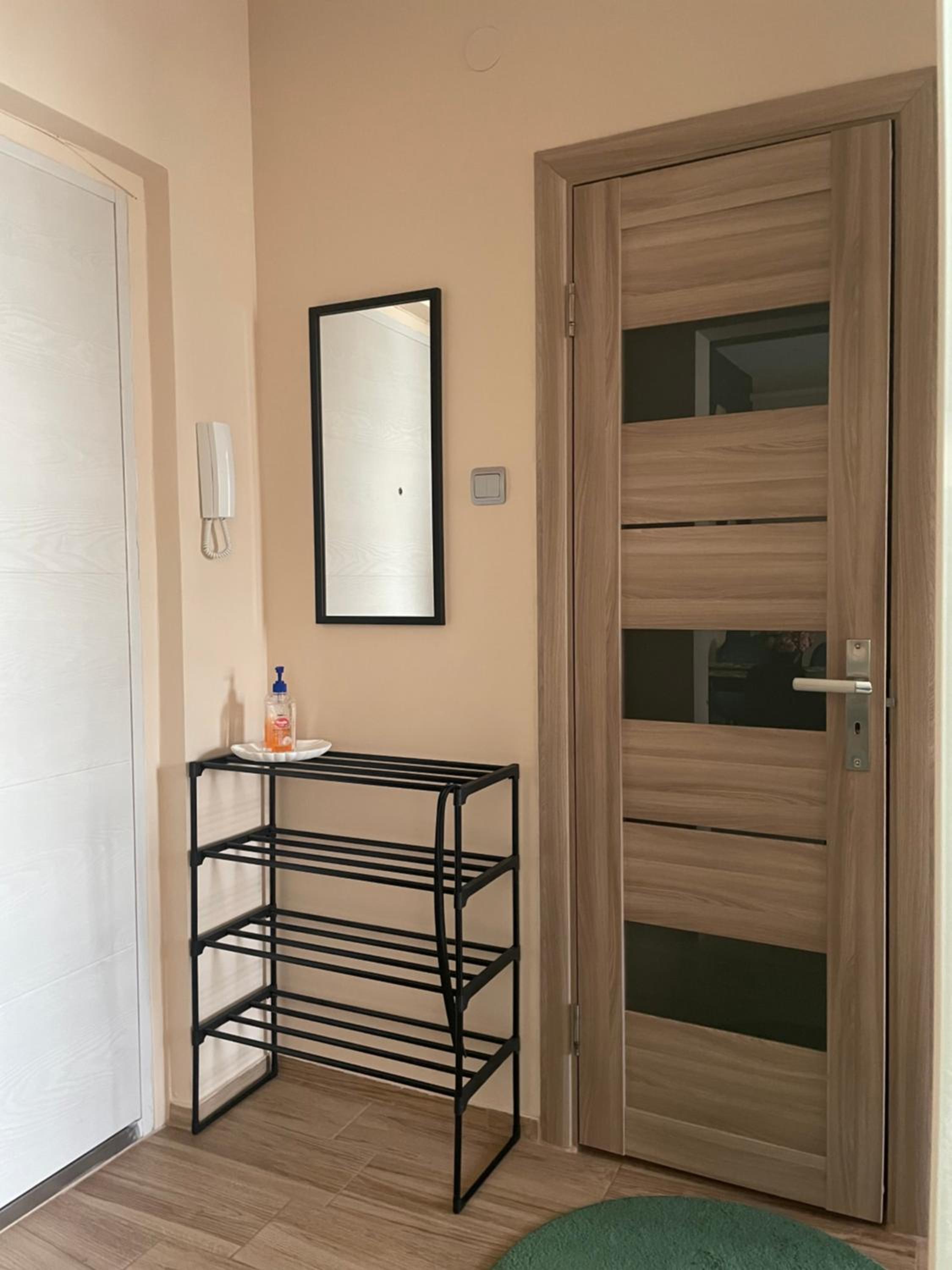 One-Bedroom Apartment - Photo 32