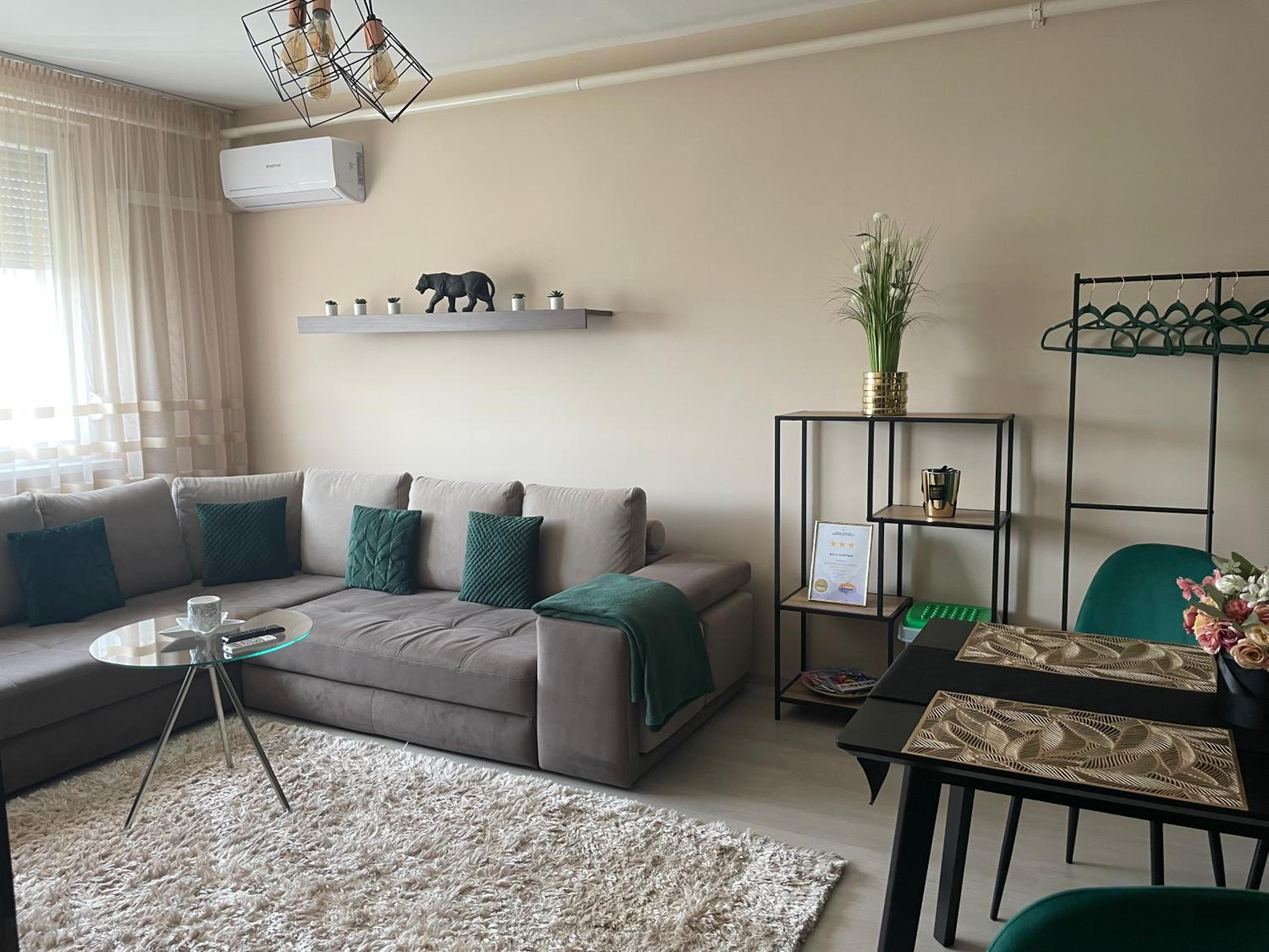 One-Bedroom Apartment - Photo 25