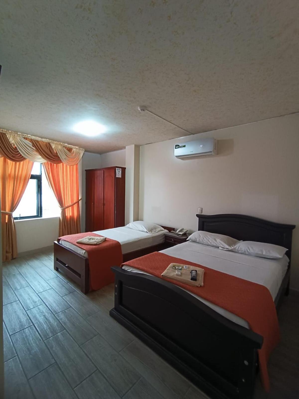 Standard Twin Room photo 2