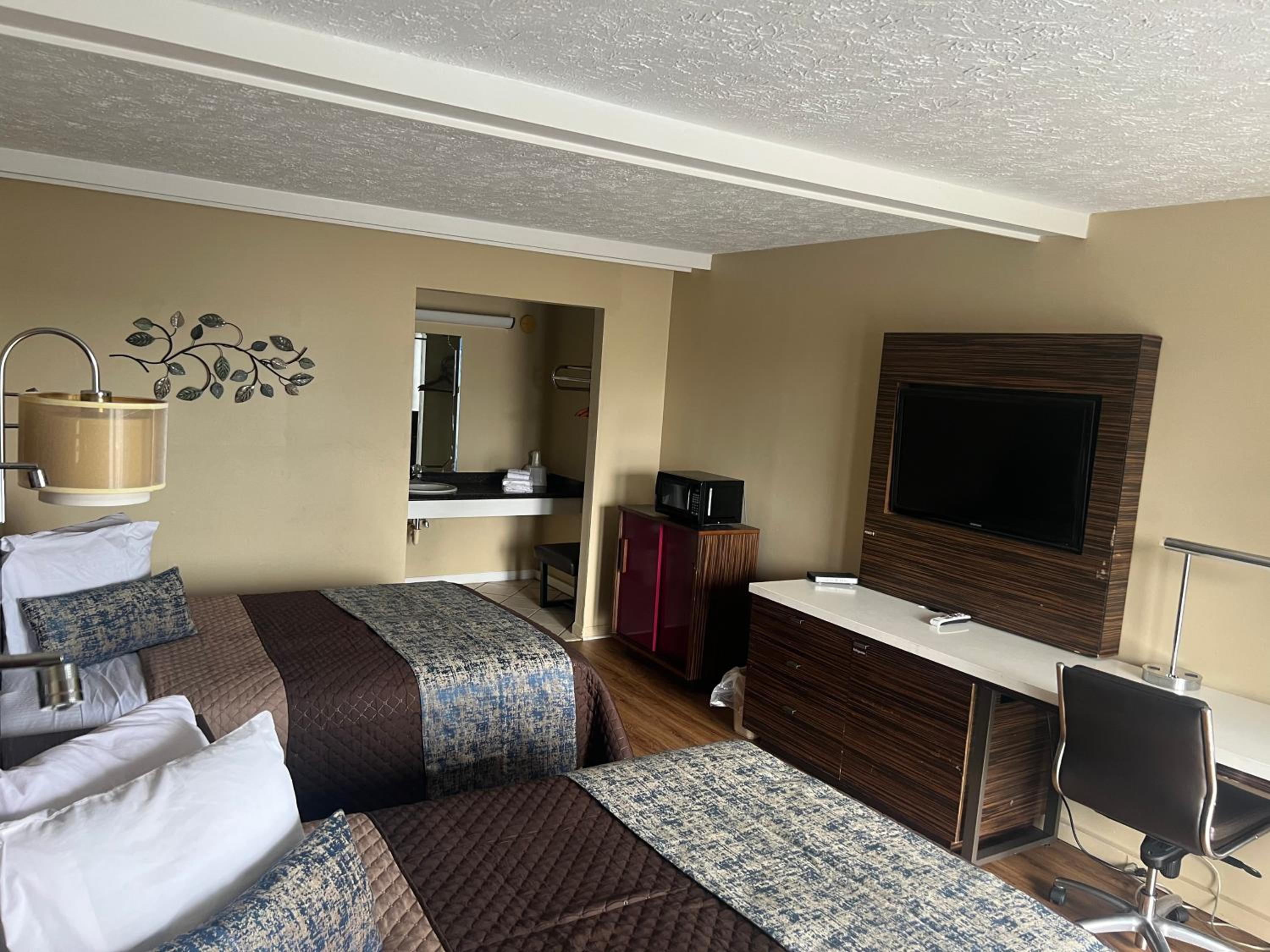 Queen Room - Photo 6