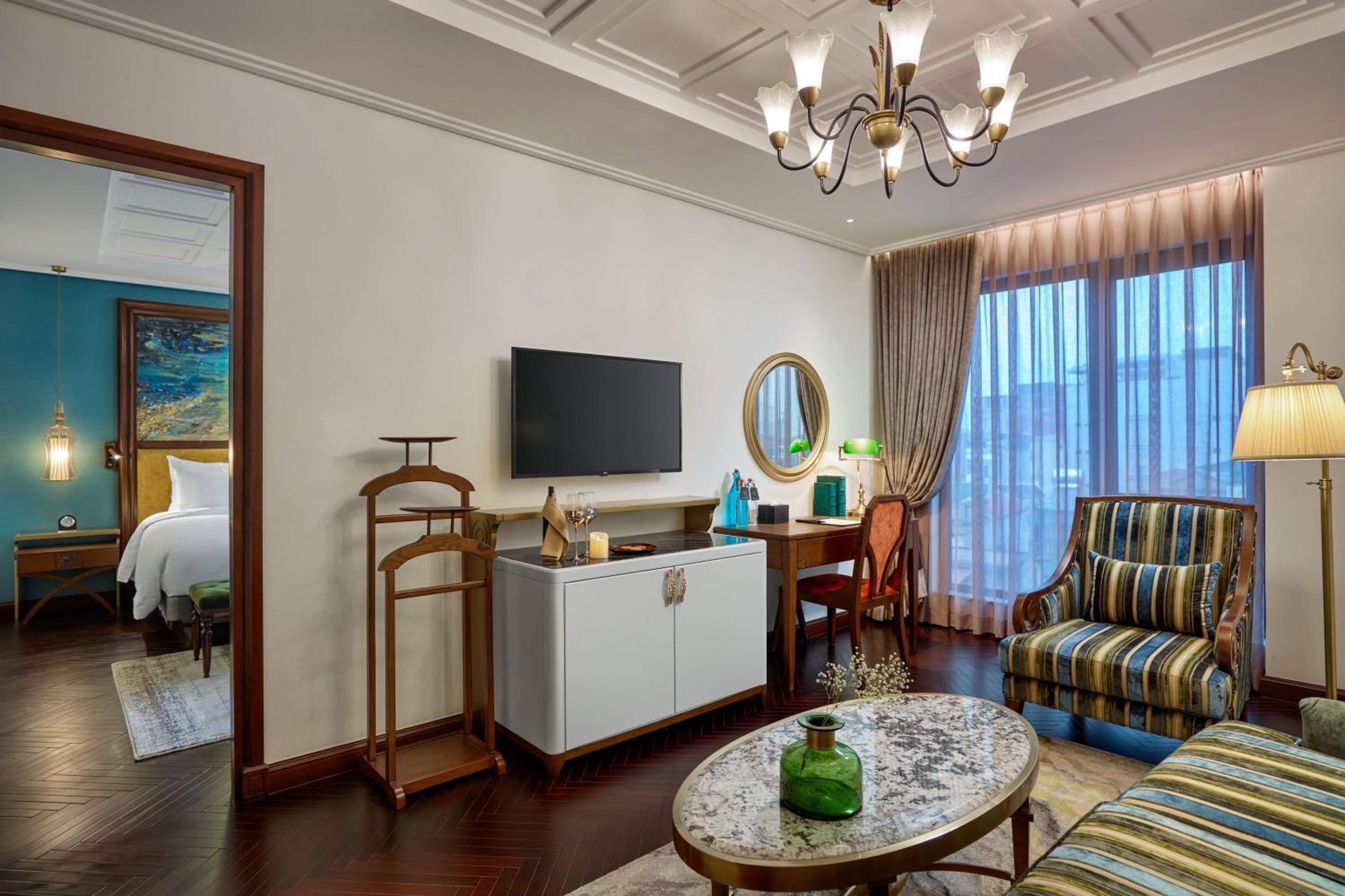 Grand Balcony Suite - Photo 2