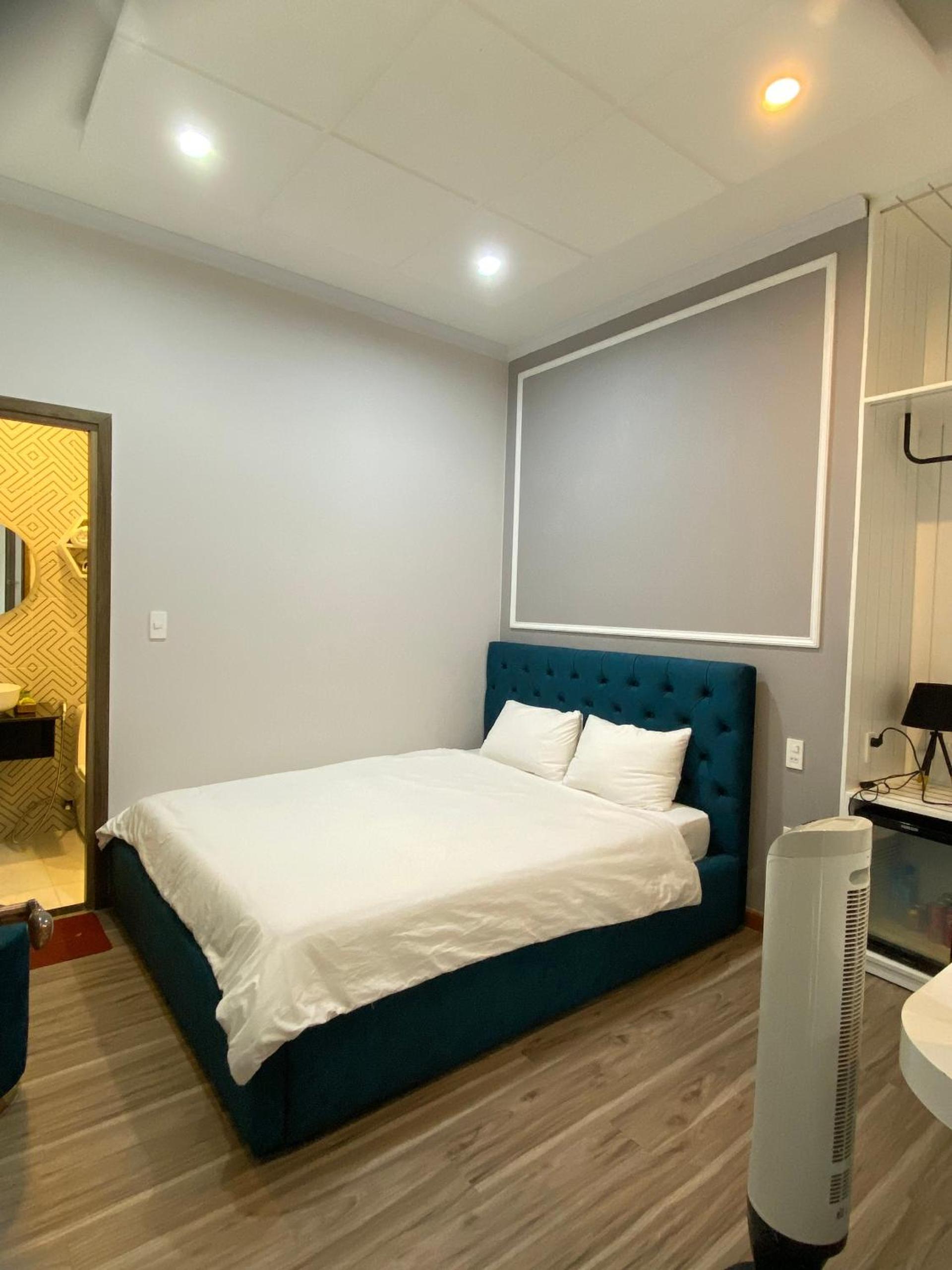 Economy Double Room - Photo 7