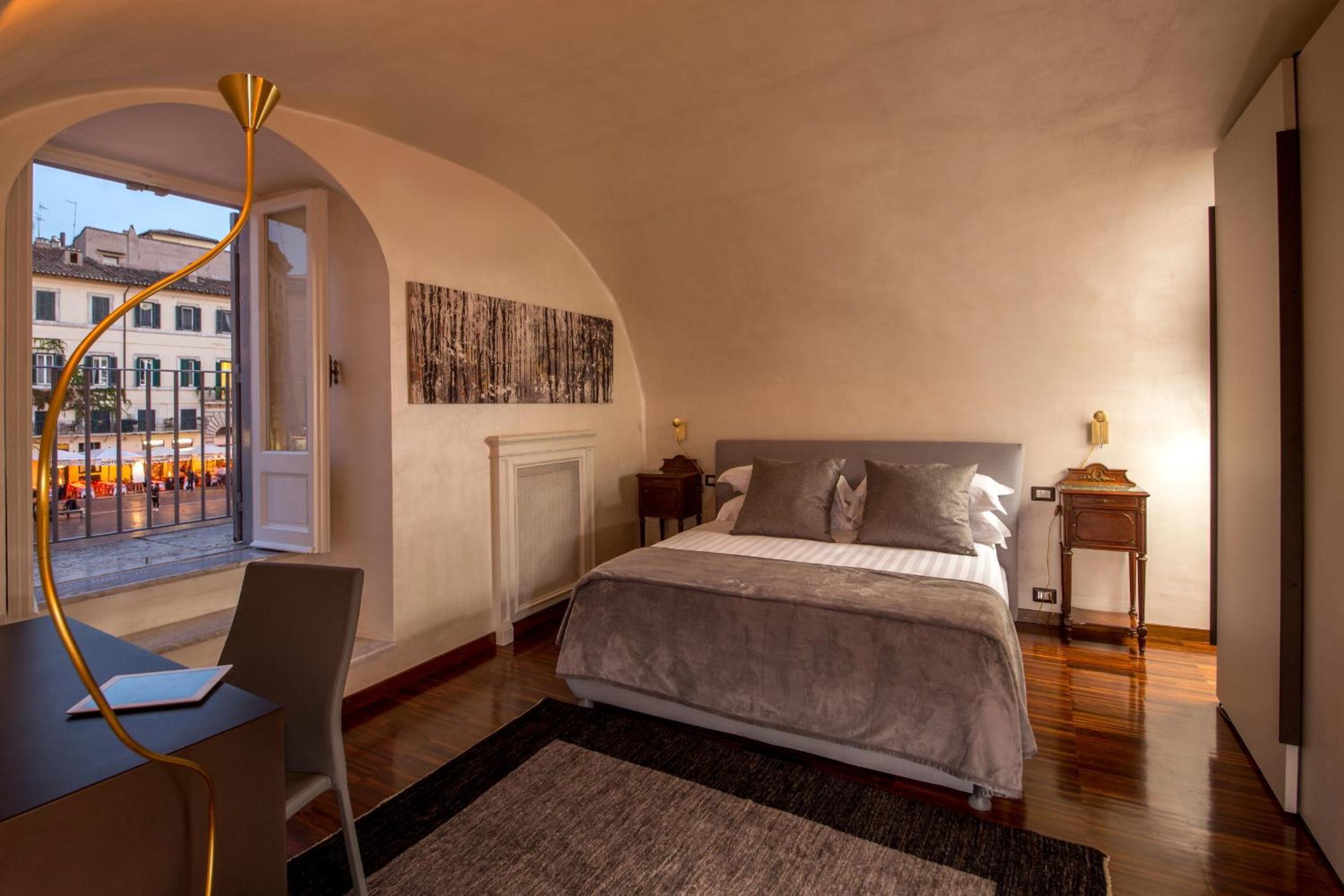 Deluxe Double Room with Balcony photo 1