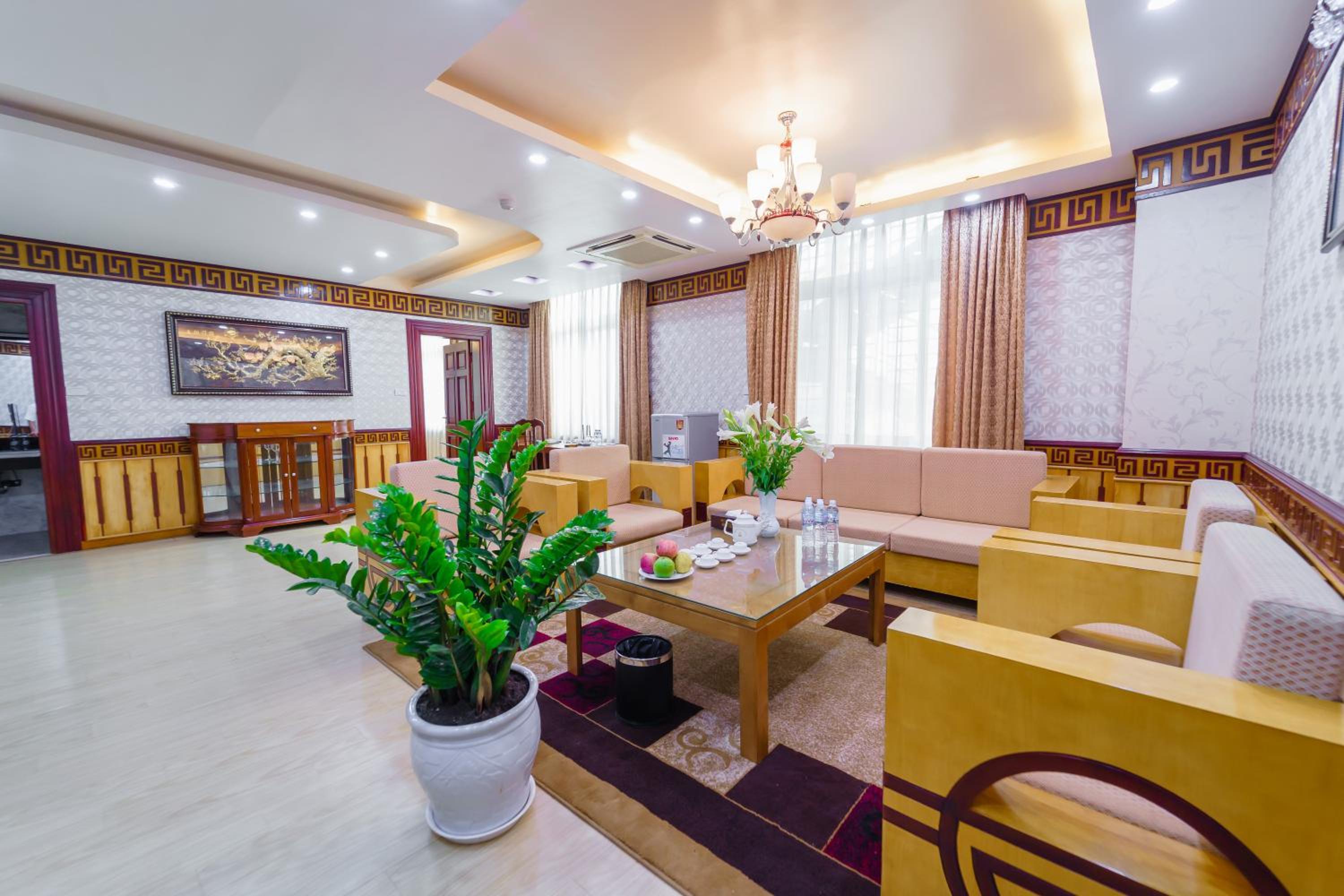 Presidential Suite photo 1