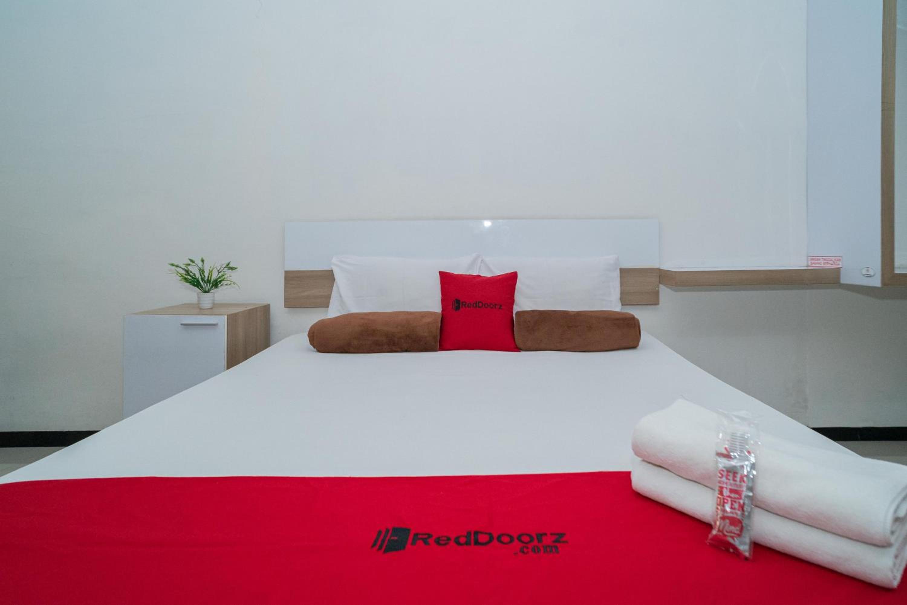 Deluxe Room - Photo 2