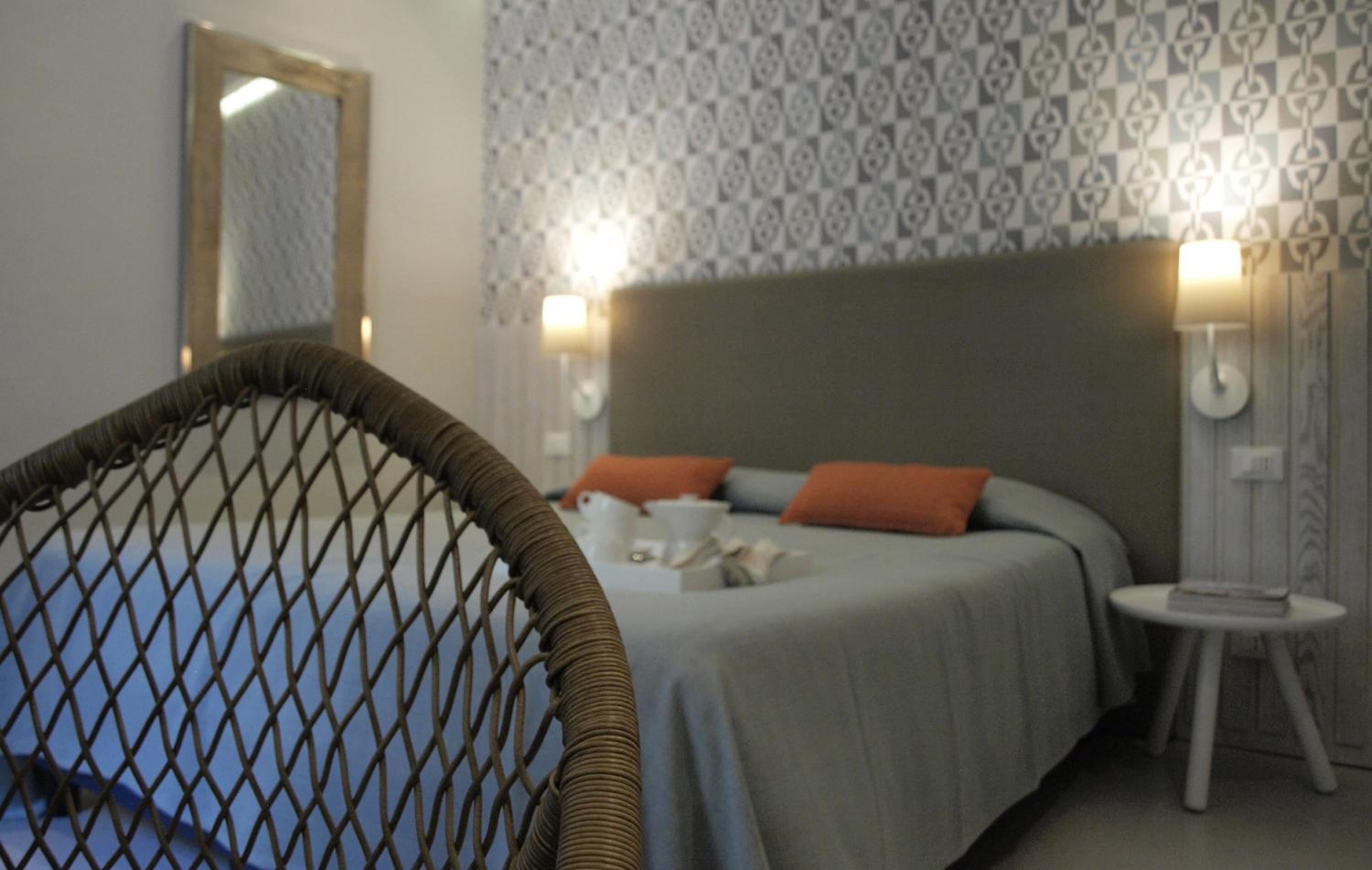 Double Room - Photo 8