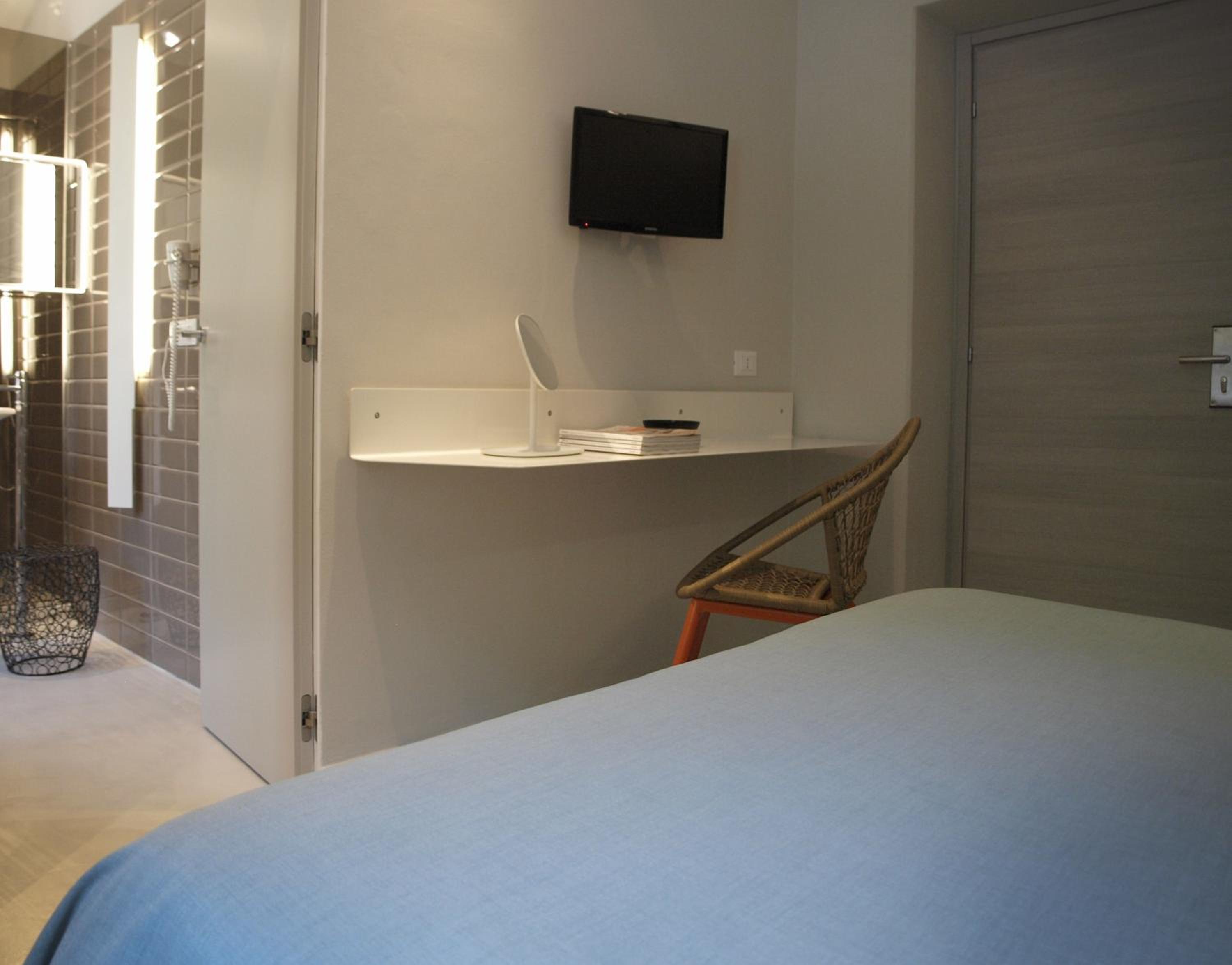Double Room - Photo 3