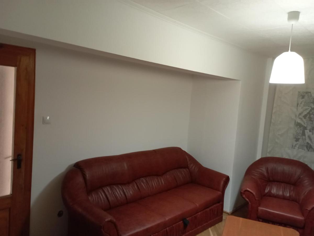 One-Bedroom Apartment - Photo 5