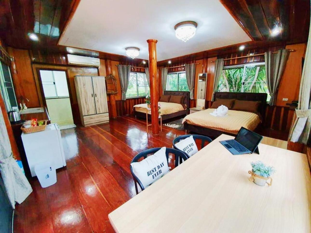 Premium Quadruple Room - Photo 2