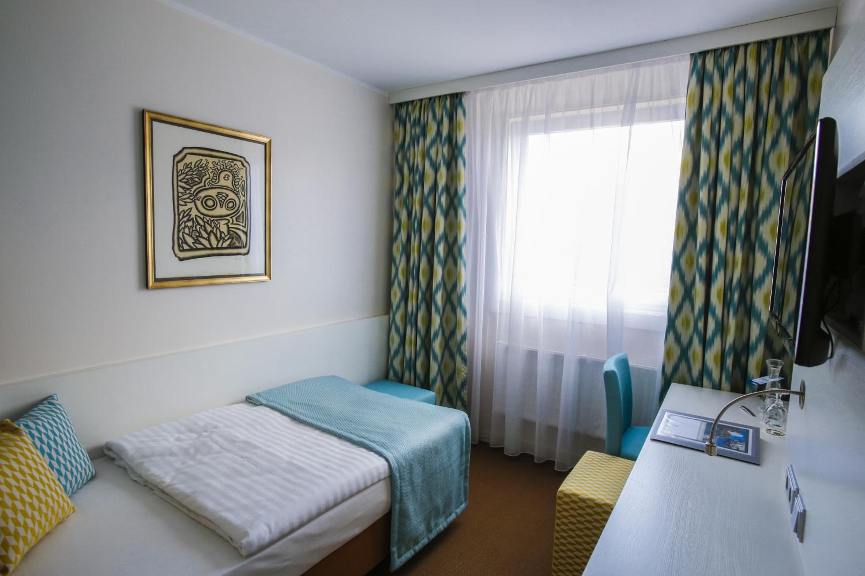 Small Economy Single Room