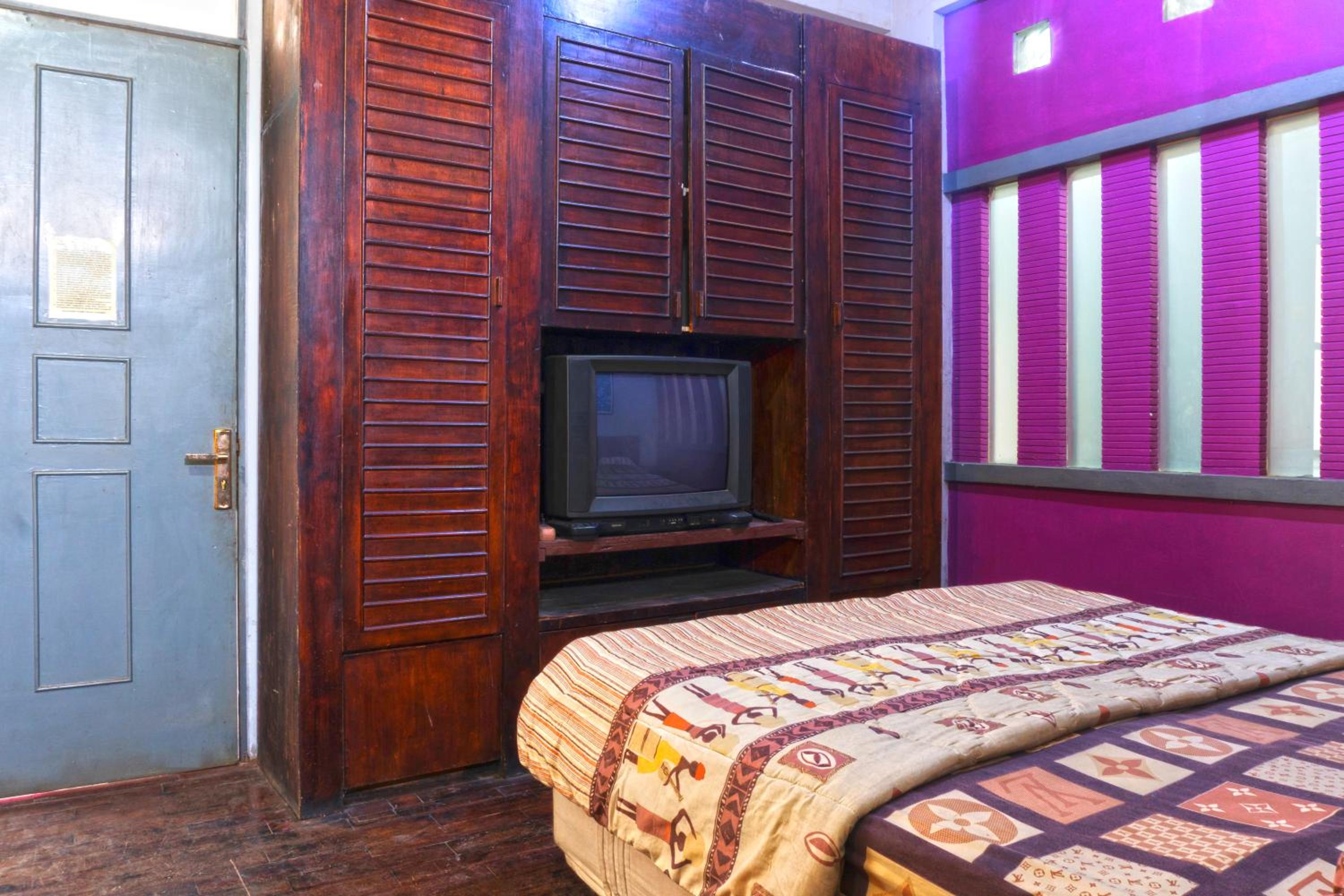 Deluxe Room - Photo 7