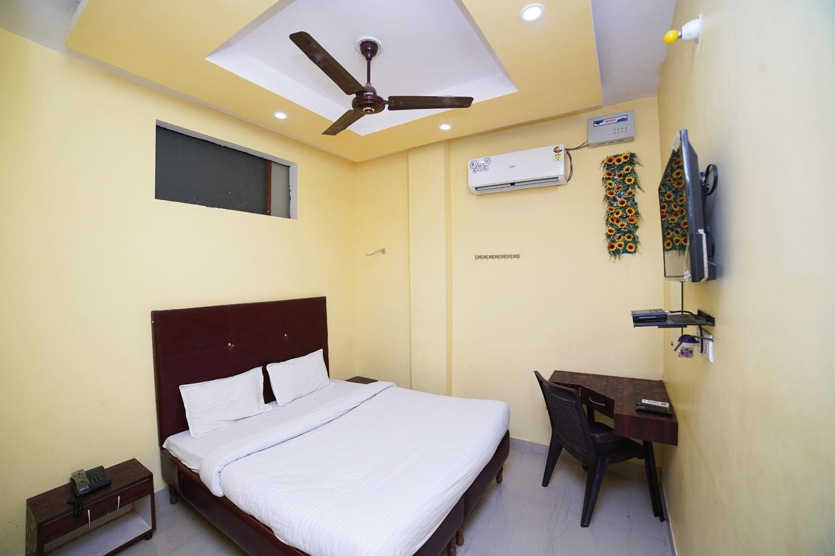 Budget Double or Twin Room - Photo 11