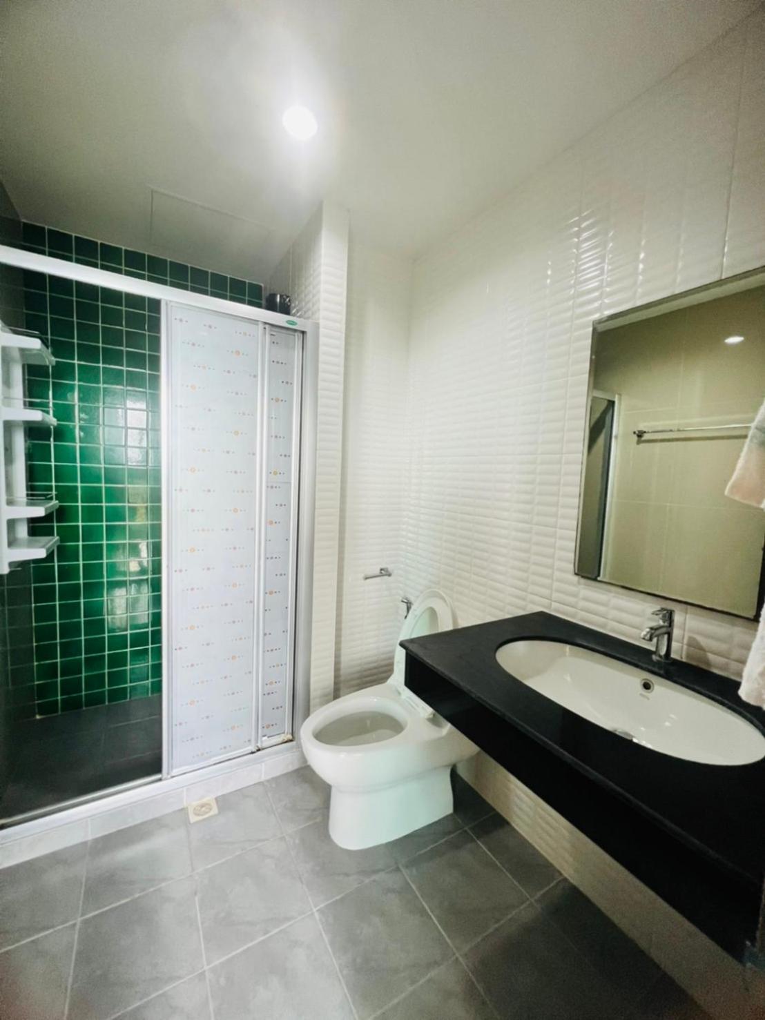 Deluxe Room (2 Adults + 1 Child) photo 2