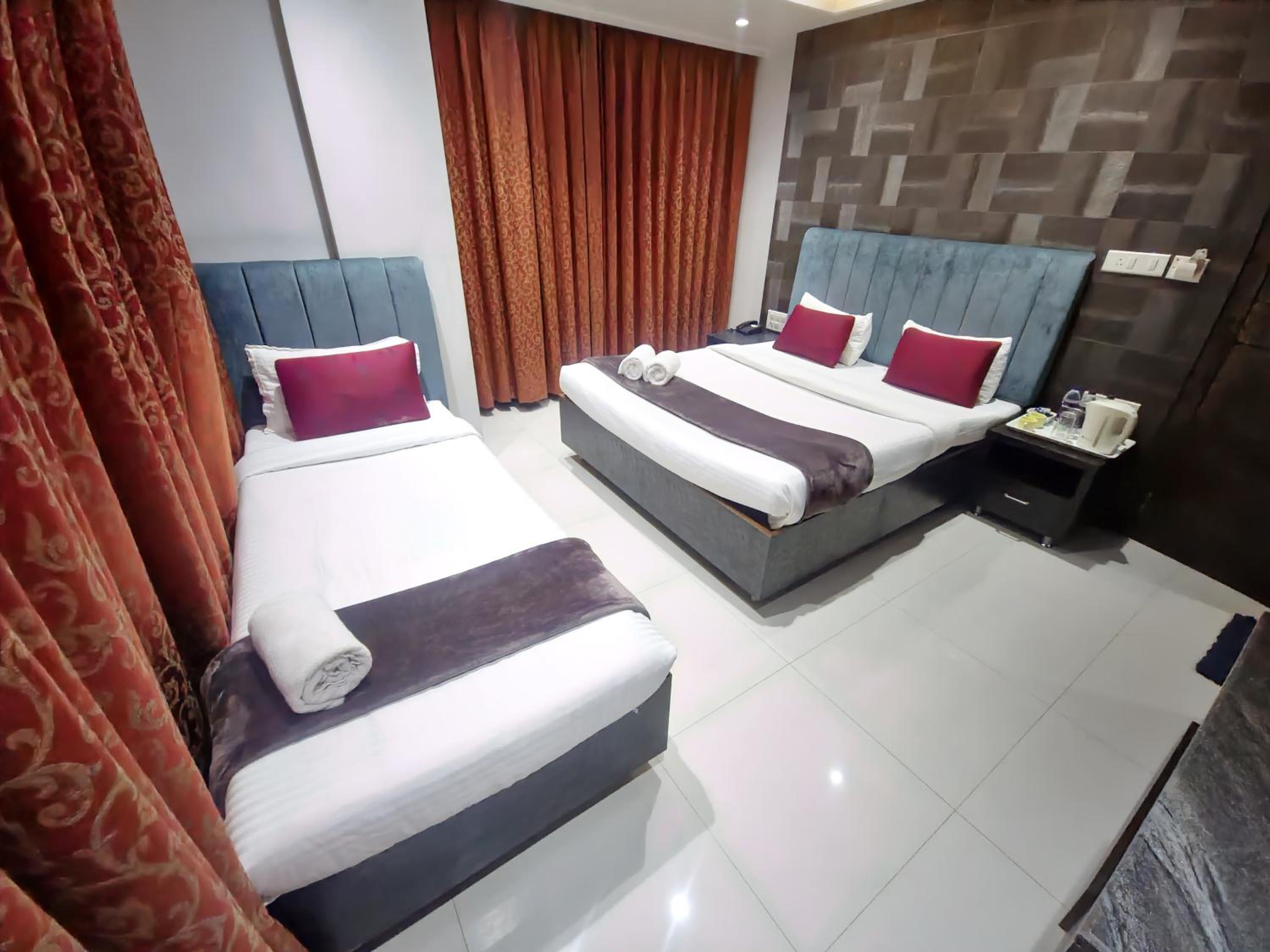 Triple Room - Photo 1