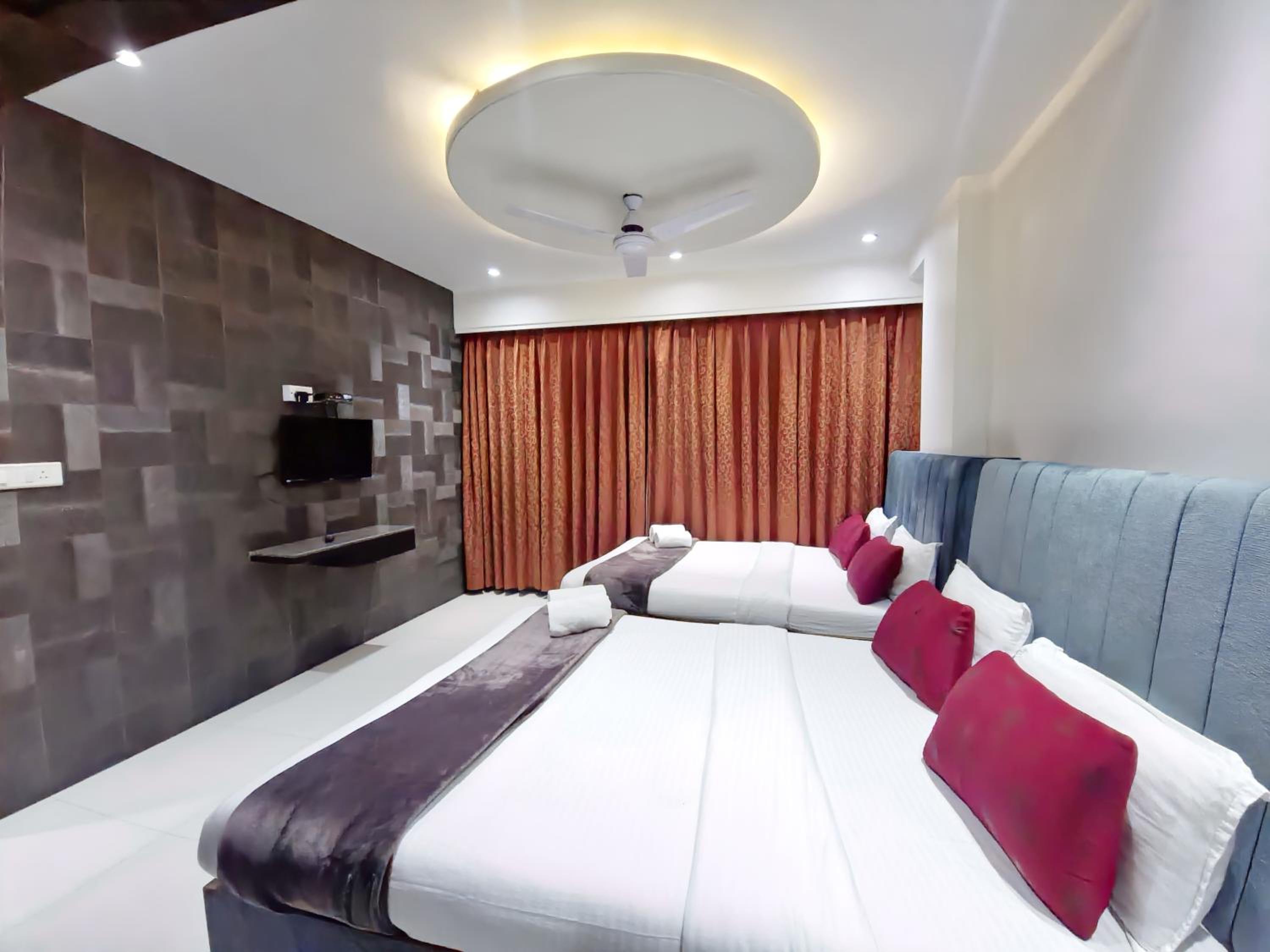 Premium Quadruple Room - Photo 8