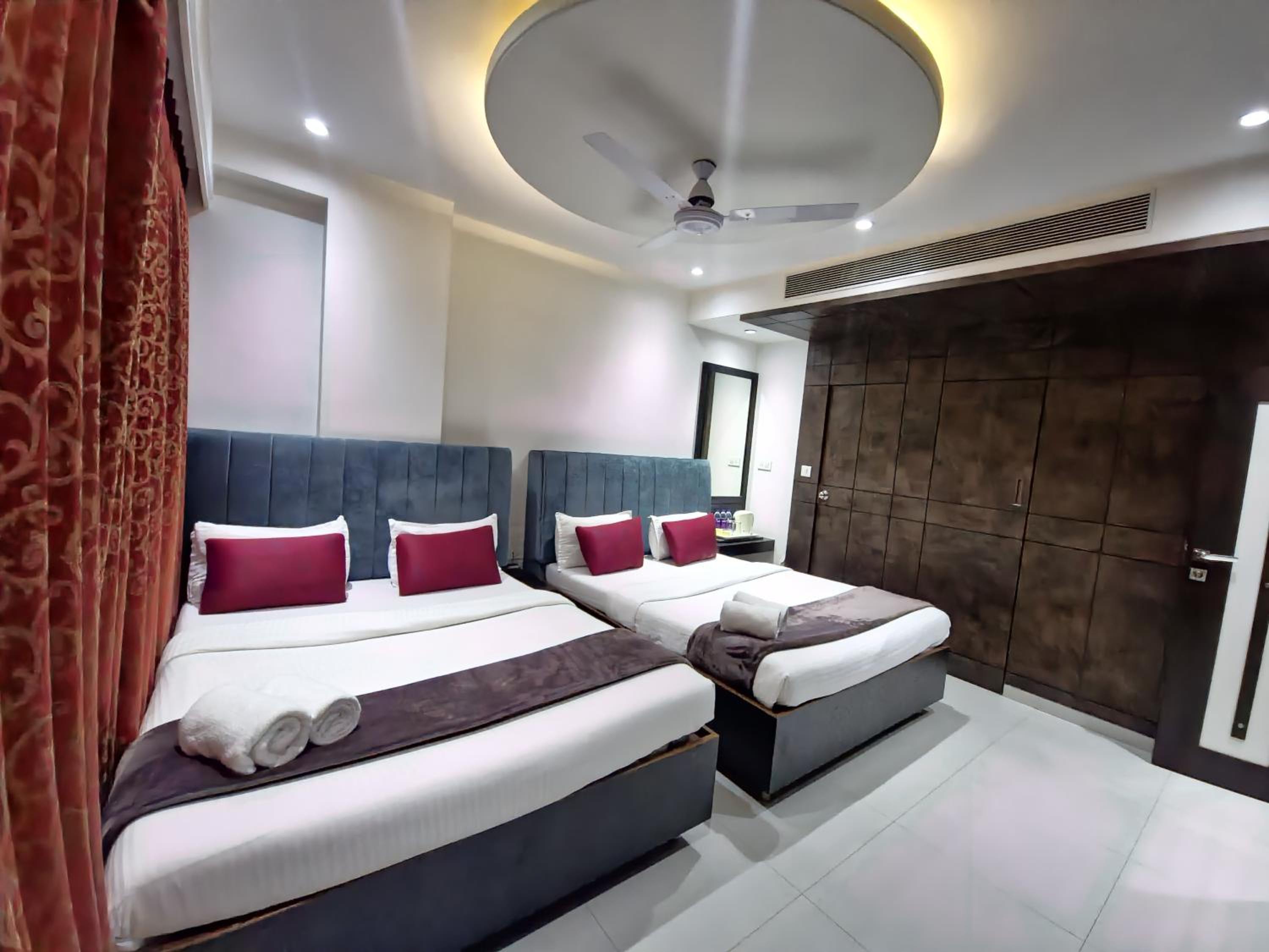 Premium Quadruple Room - Photo 1