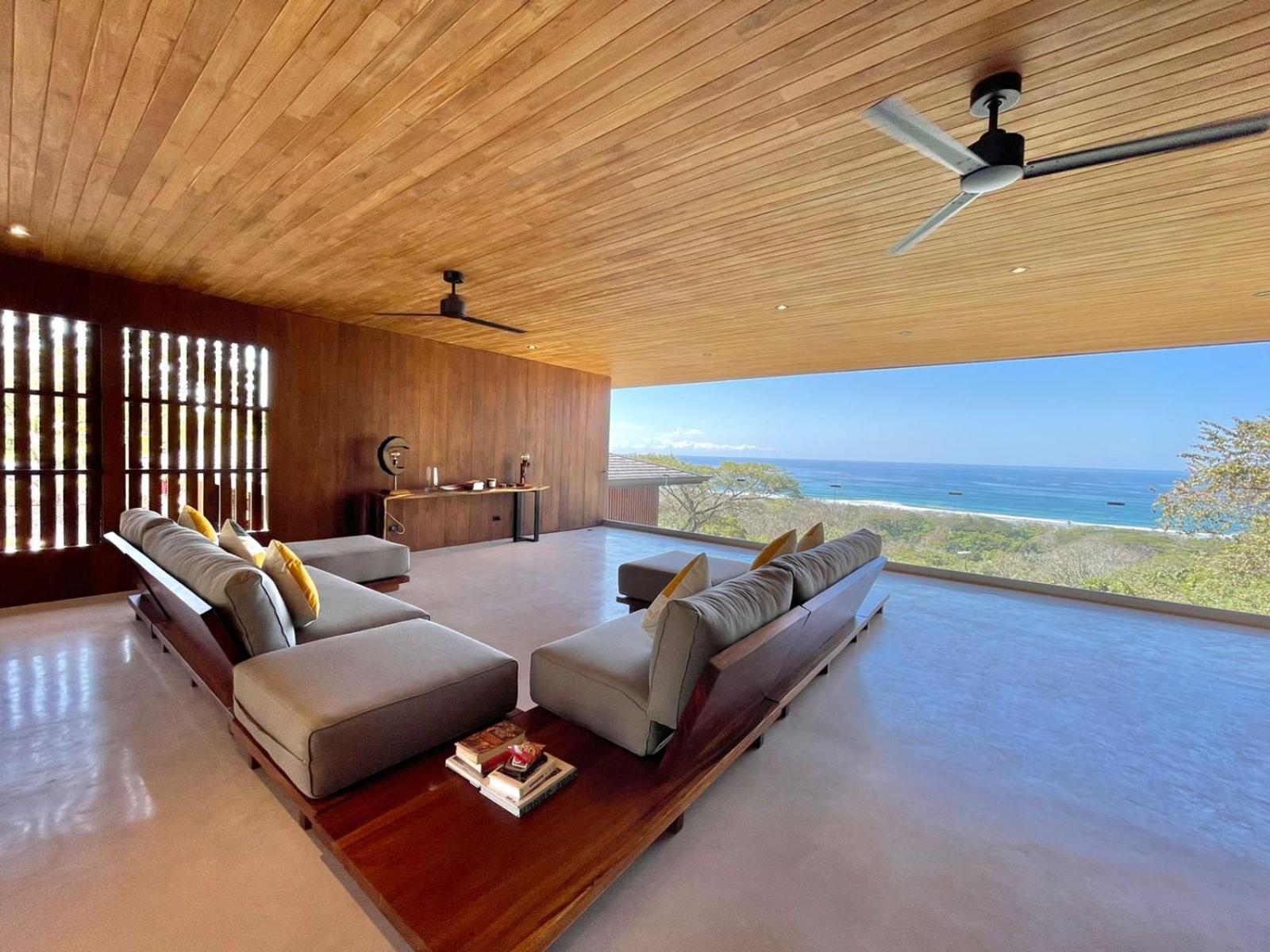 Deluxe Villa photo 2