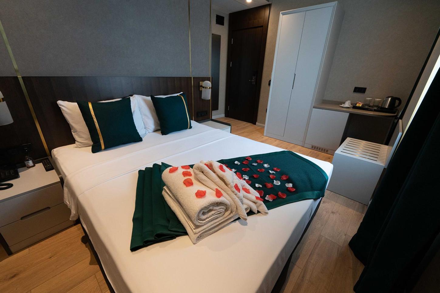  Superior Double Room with Partial Sea View photo 1