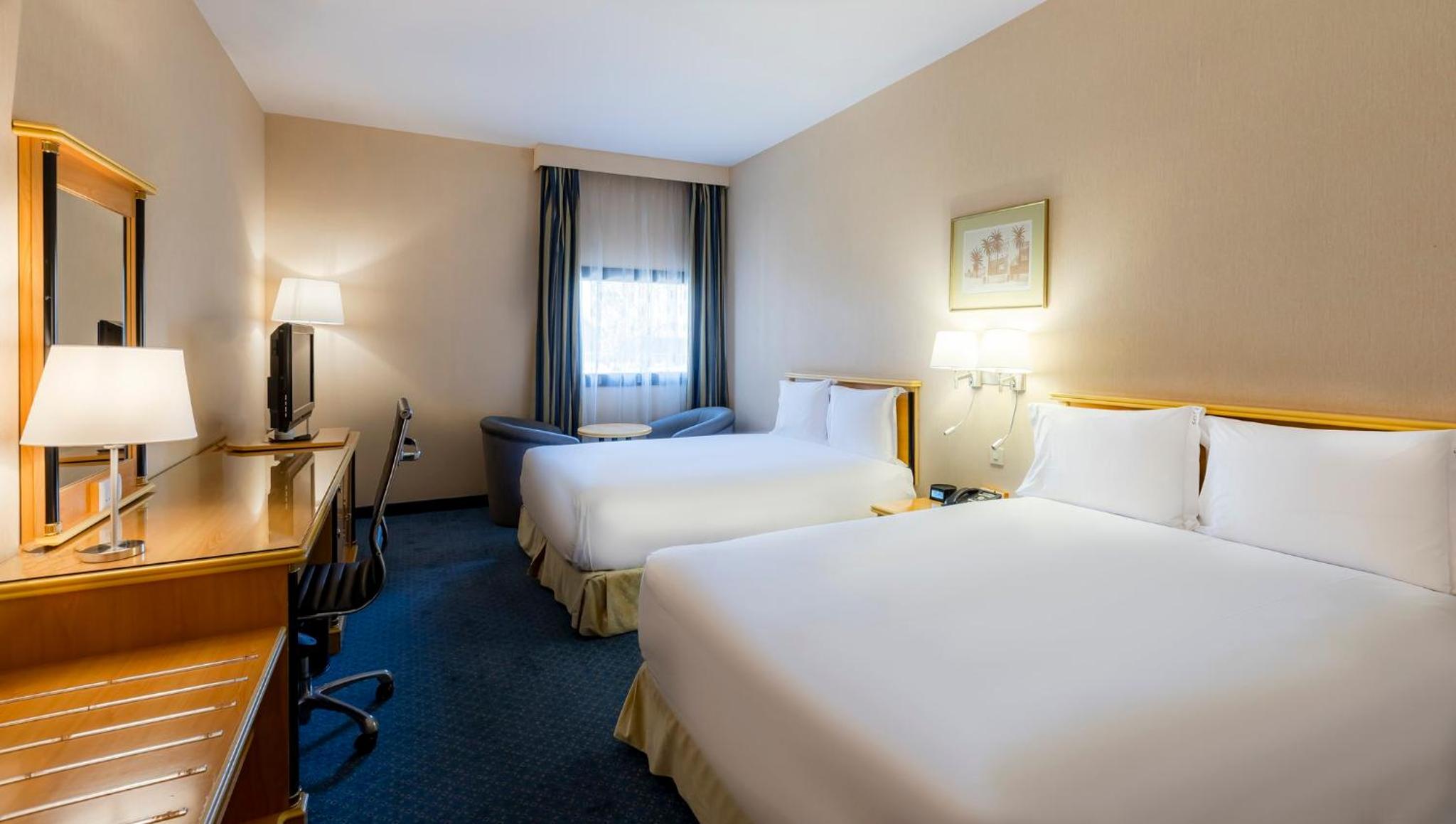 Standard Twin Room with Garden View - Photo 4