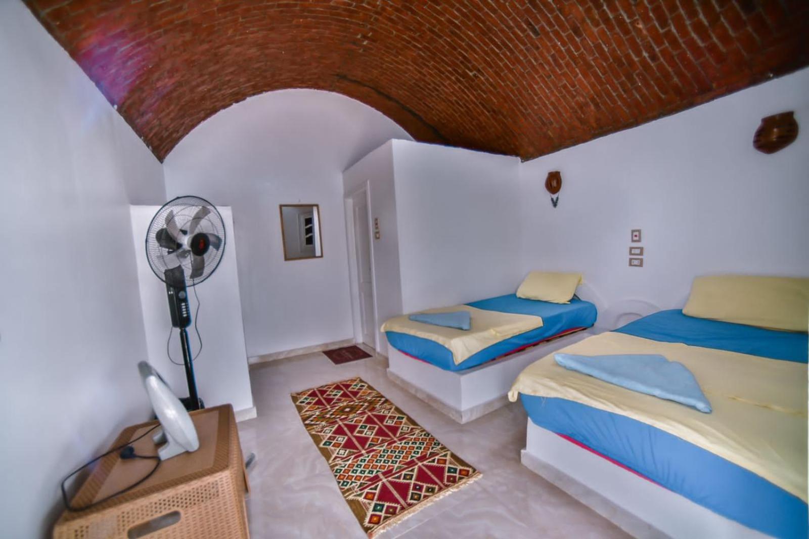 Double Room with Sea View - Photo 6