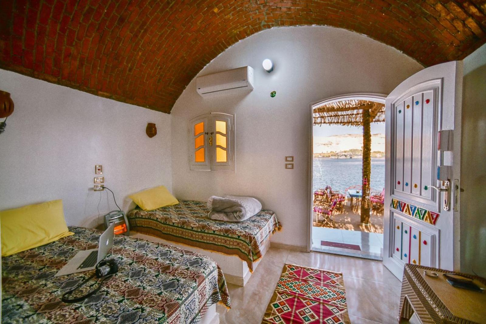 Double Room with Sea View - Photo 3