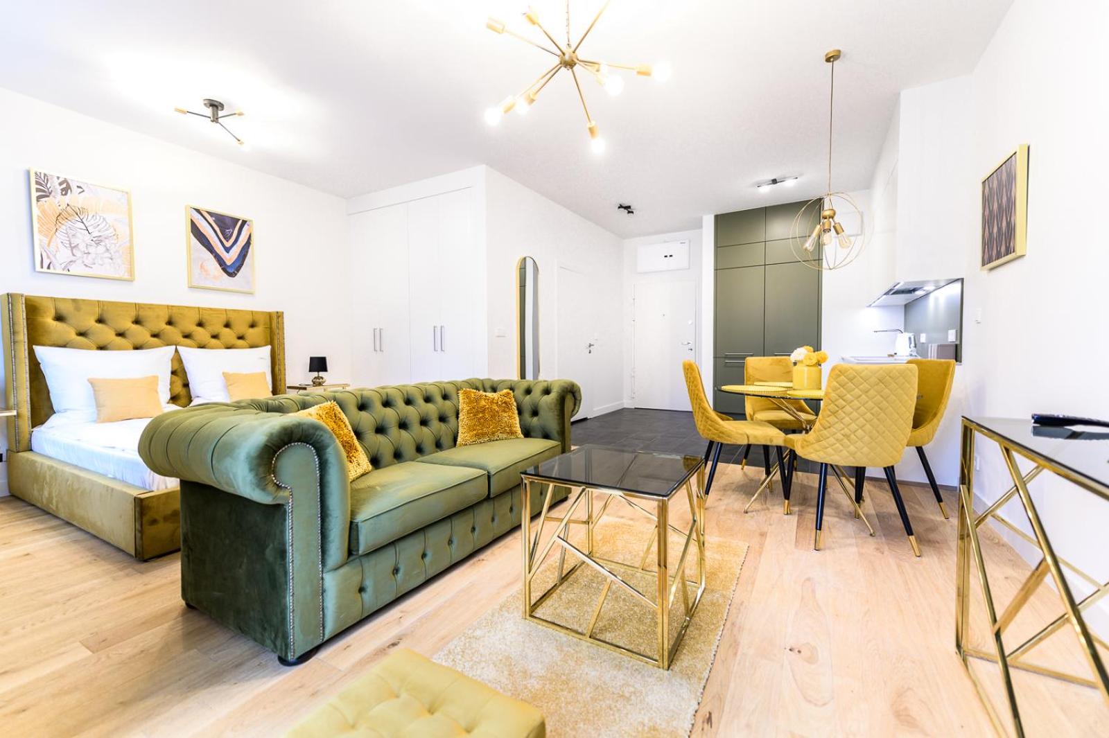 Apartment - Photo 32