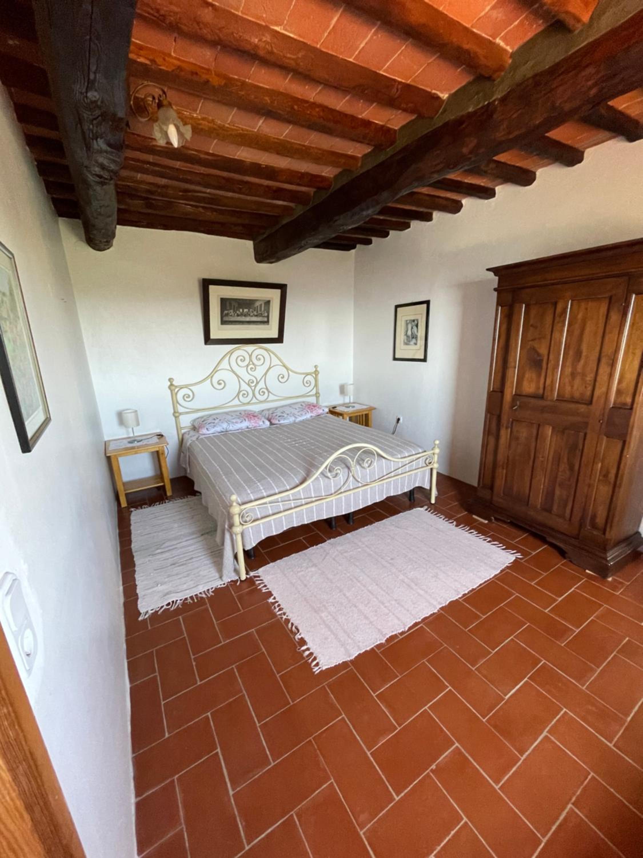 Four-Bedroom House photo 3