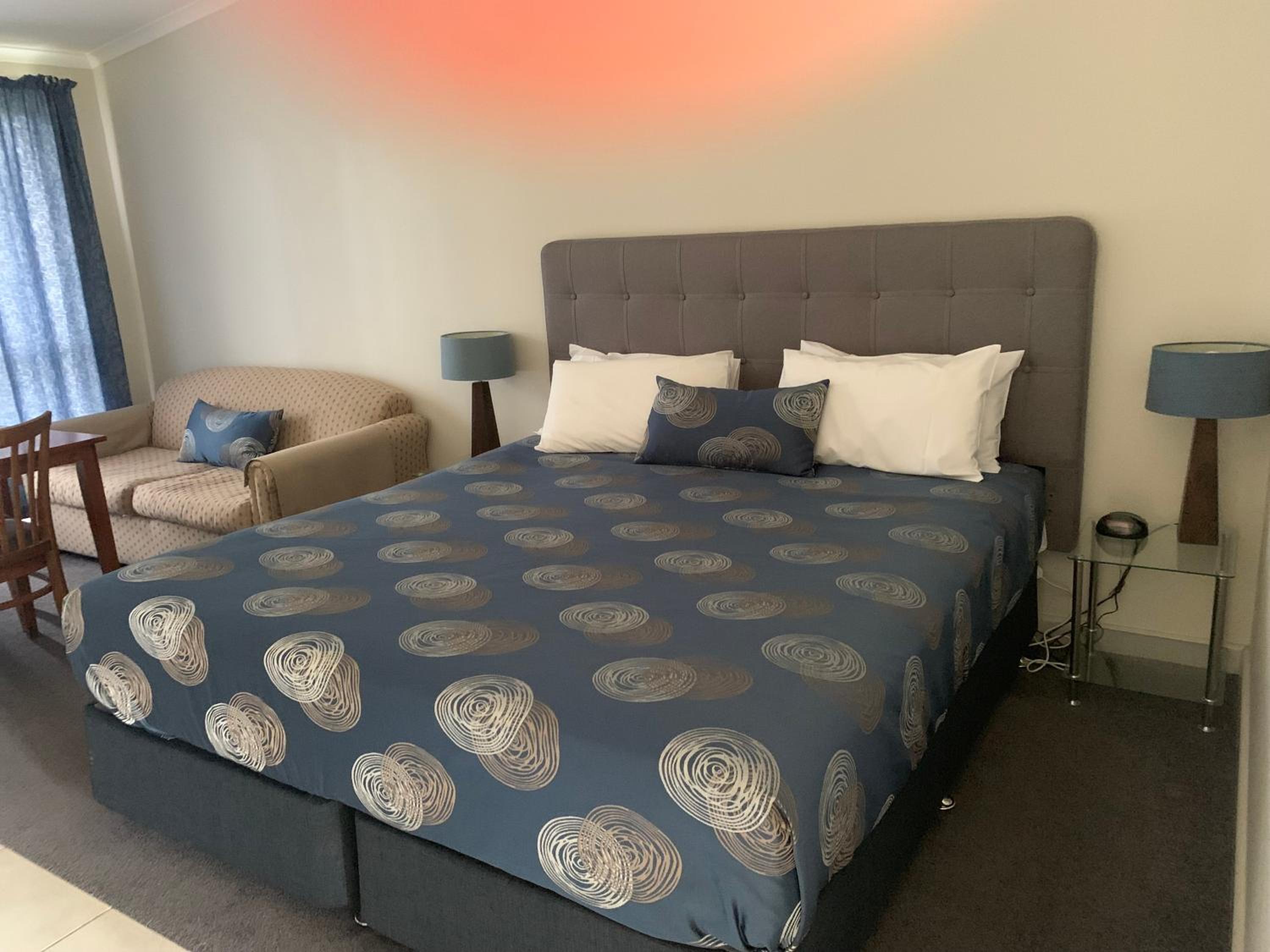 Double Room with Spa Bath photo 2