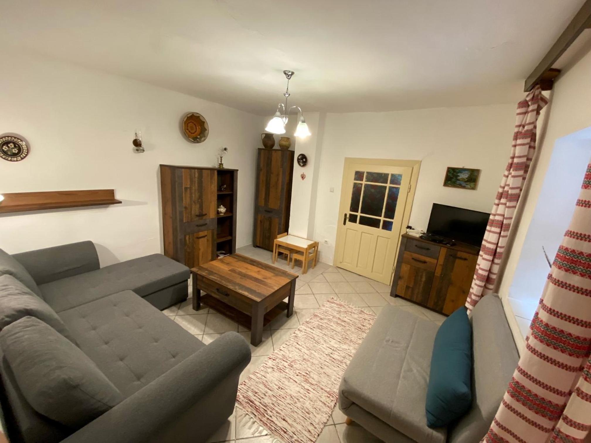 Two-Bedroom House - Photo 15