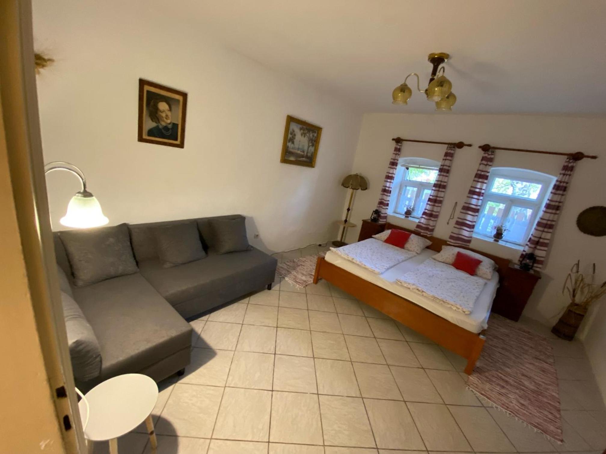 Two-Bedroom House - Photo 13
