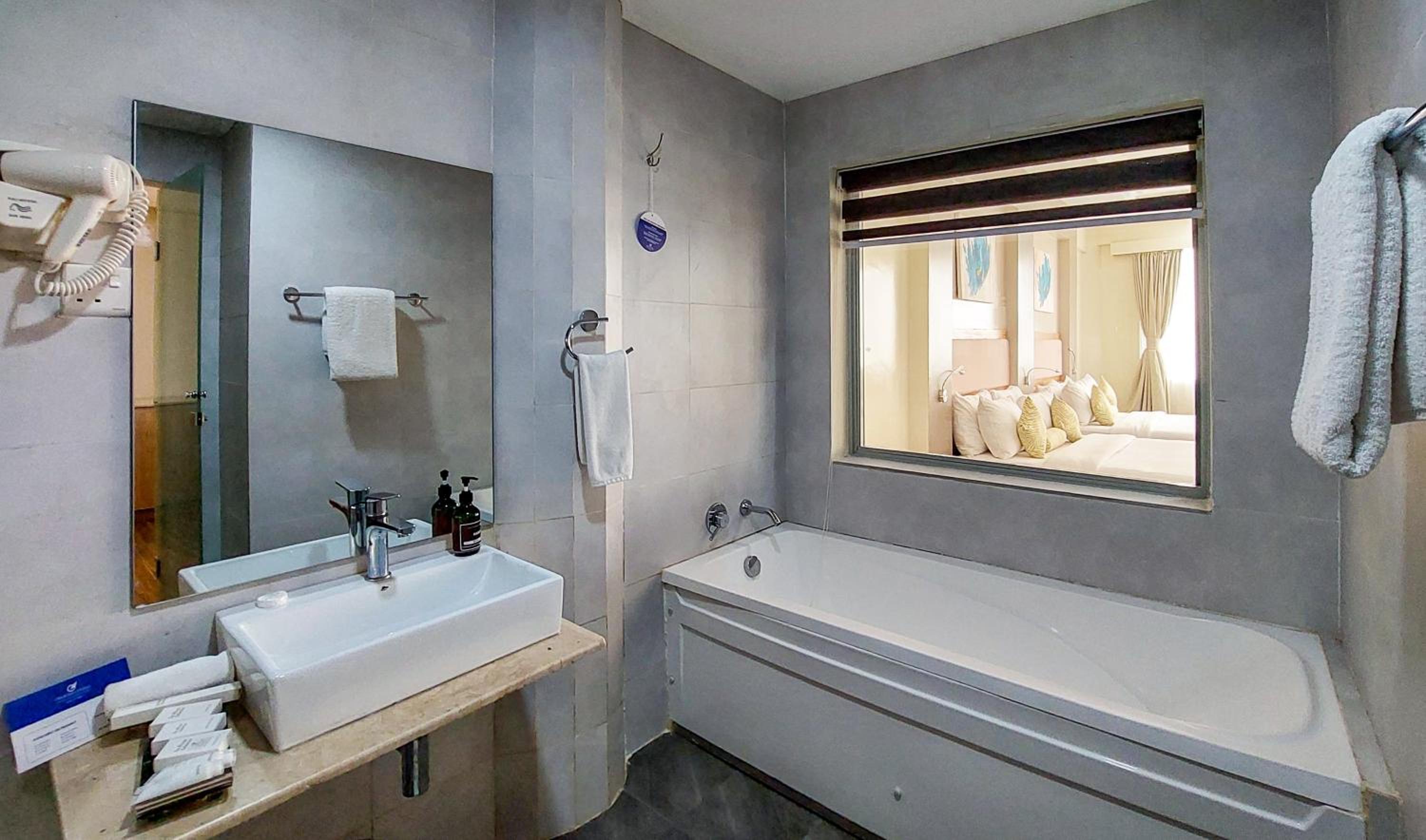 Superior Twin Room - Photo 6