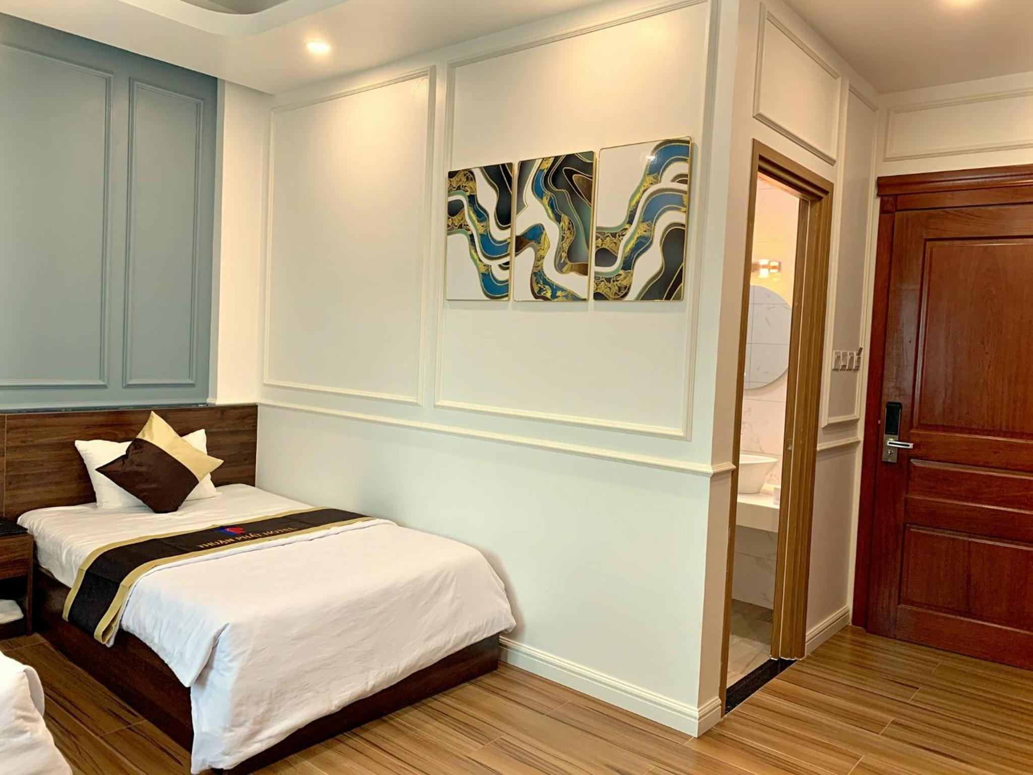 Deluxe Twin Room - Photo 2