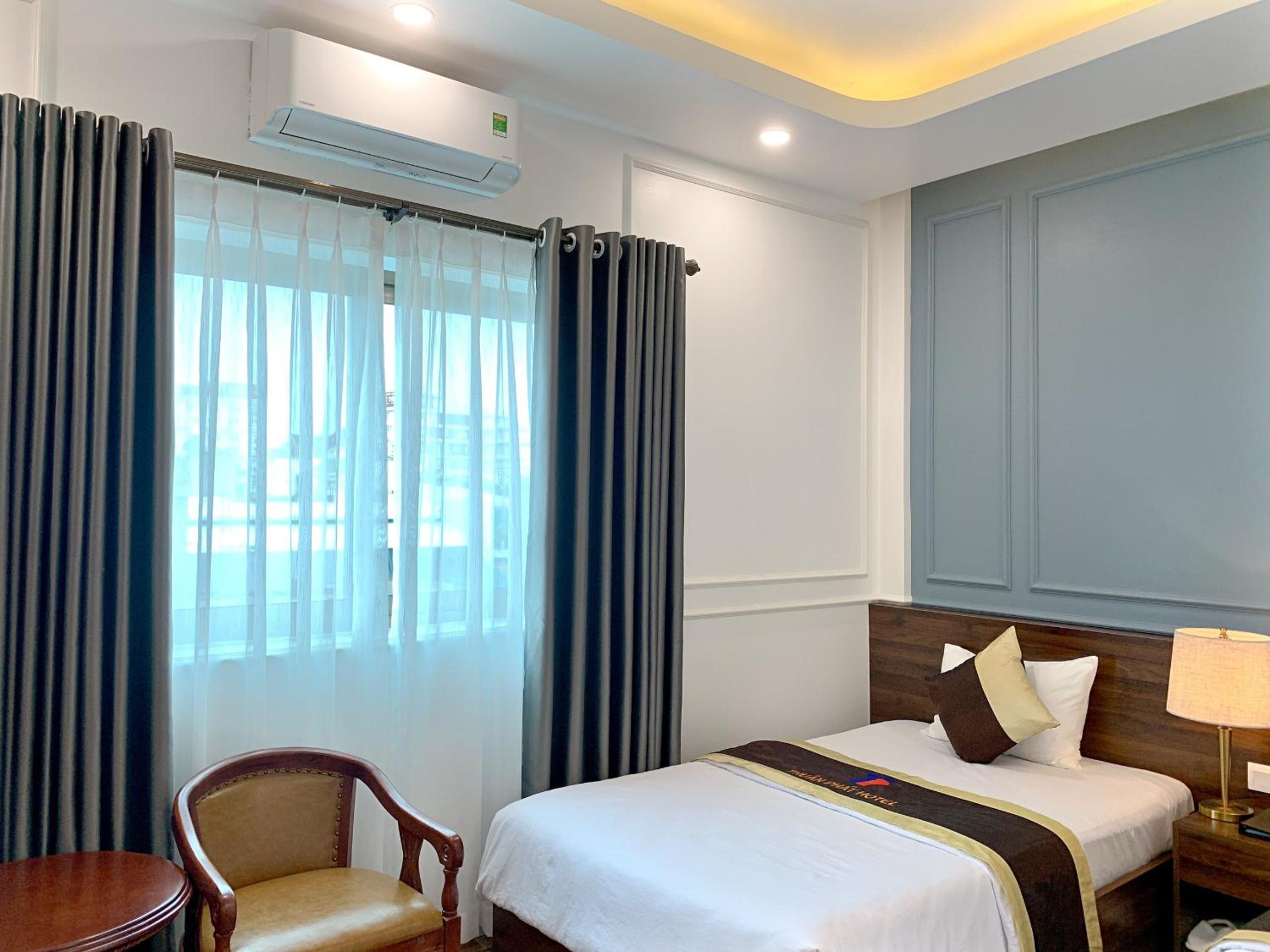 Deluxe Twin Room - Photo 13