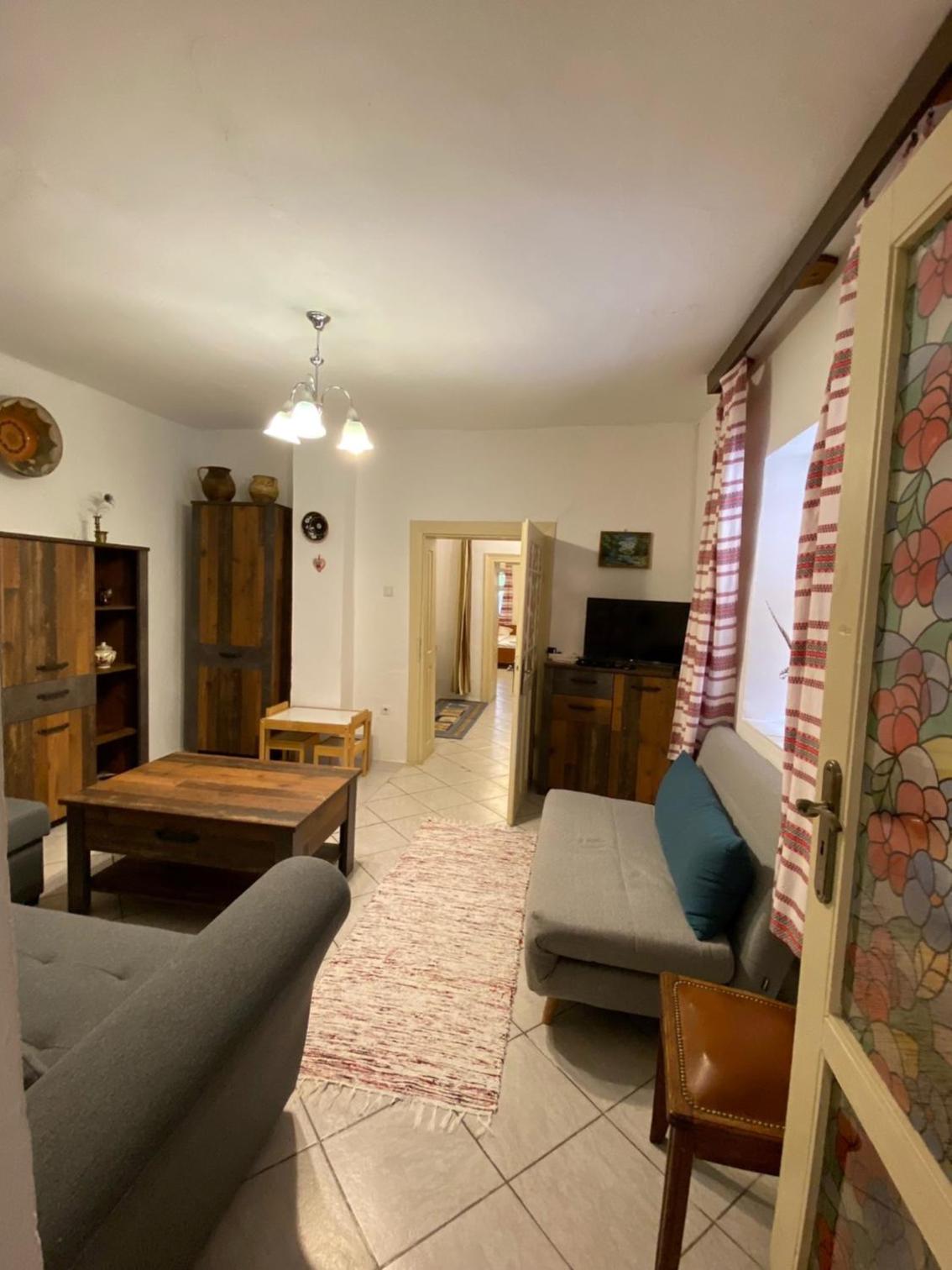 Two-Bedroom House - Photo 34
