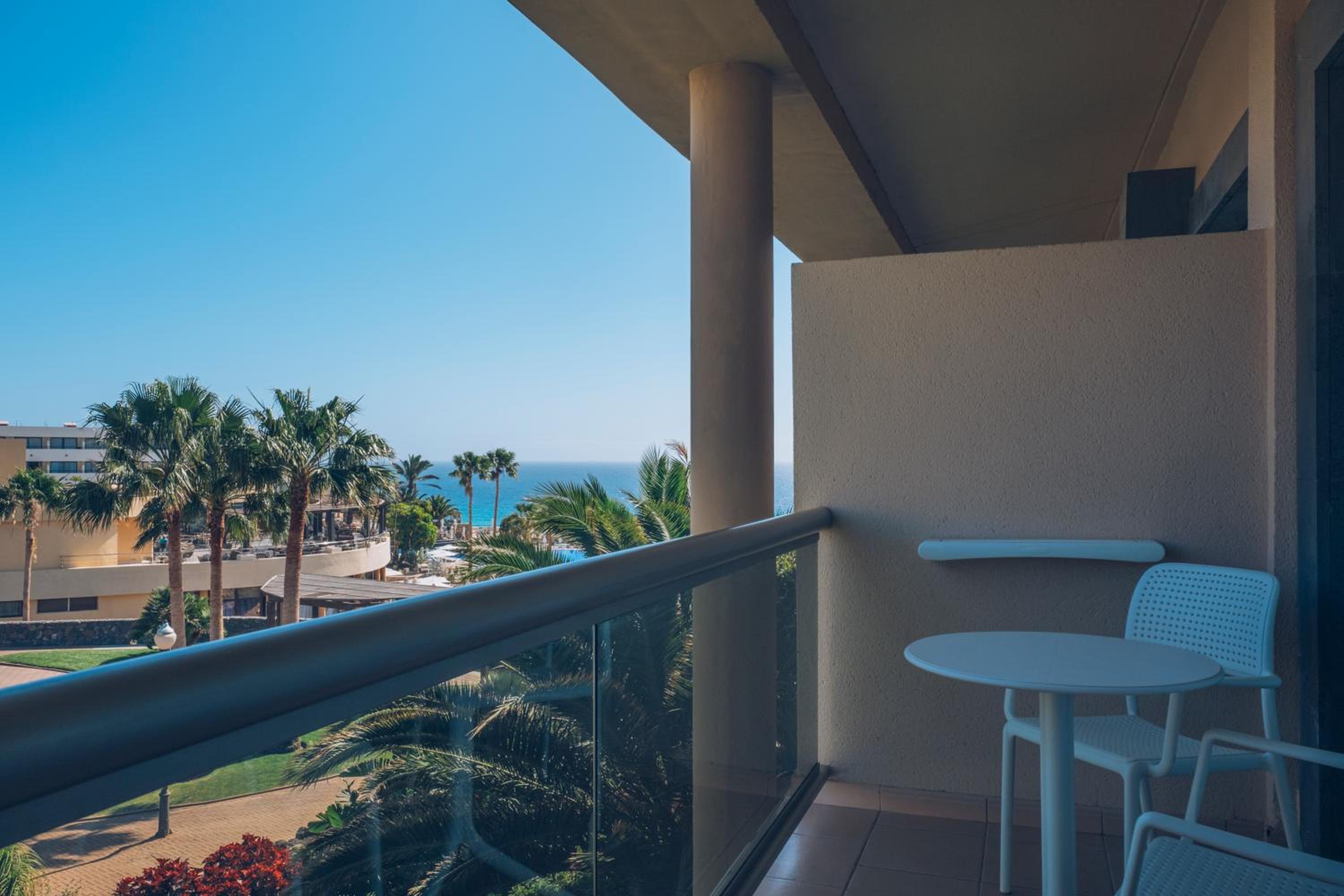 Habitación Doble con Vista lateral al Mar