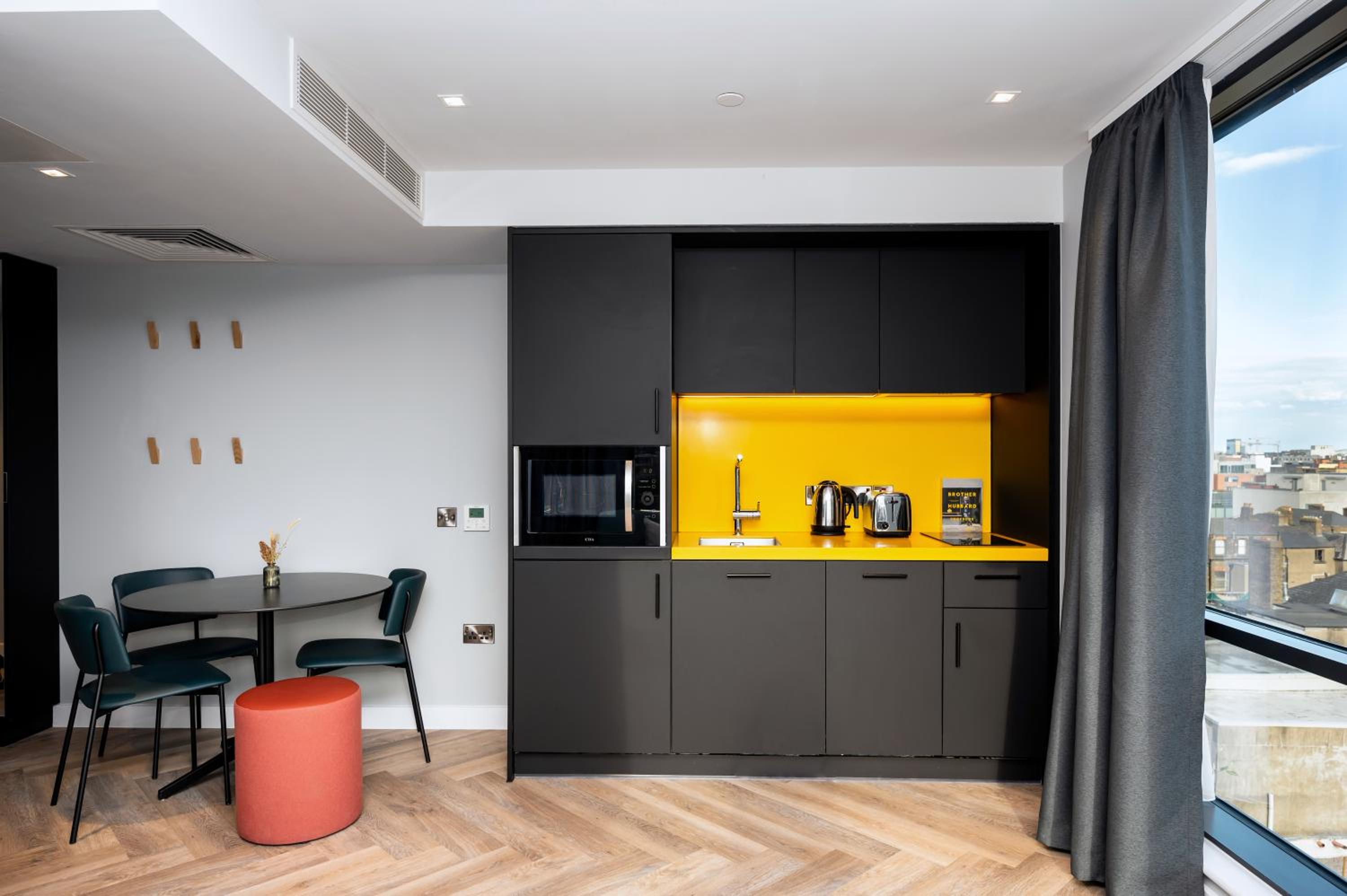One-Bedroom Apartment