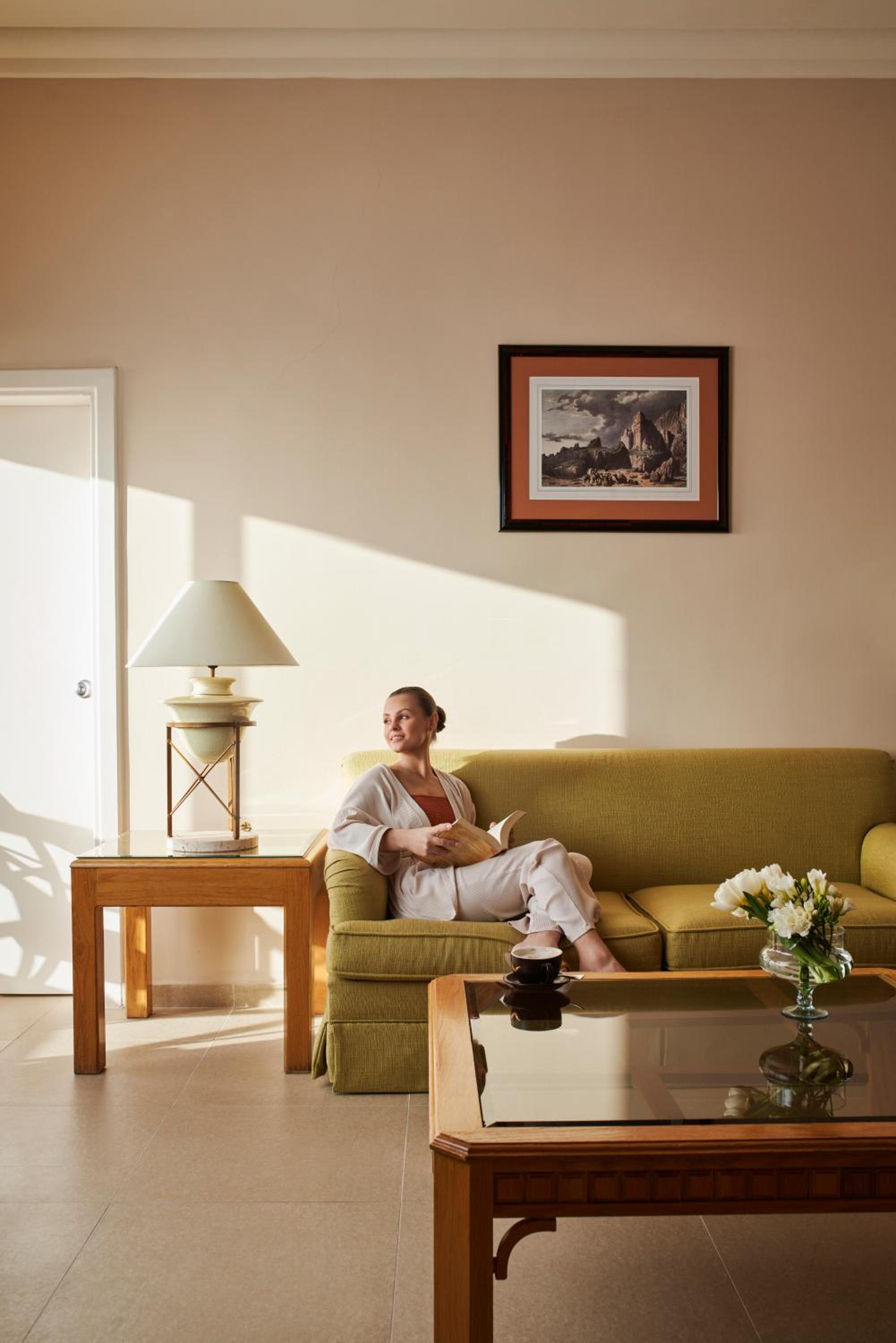 Deluxe King Suite - Photo 2