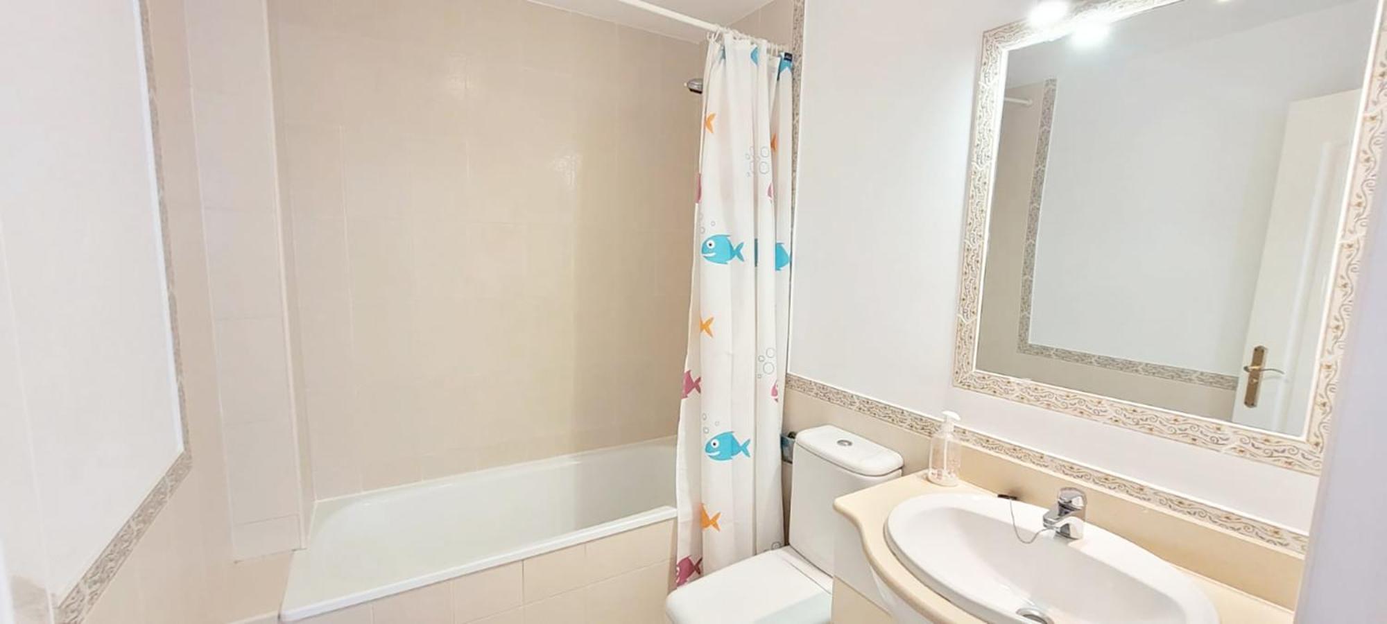 Four-Bedroom House photo 2