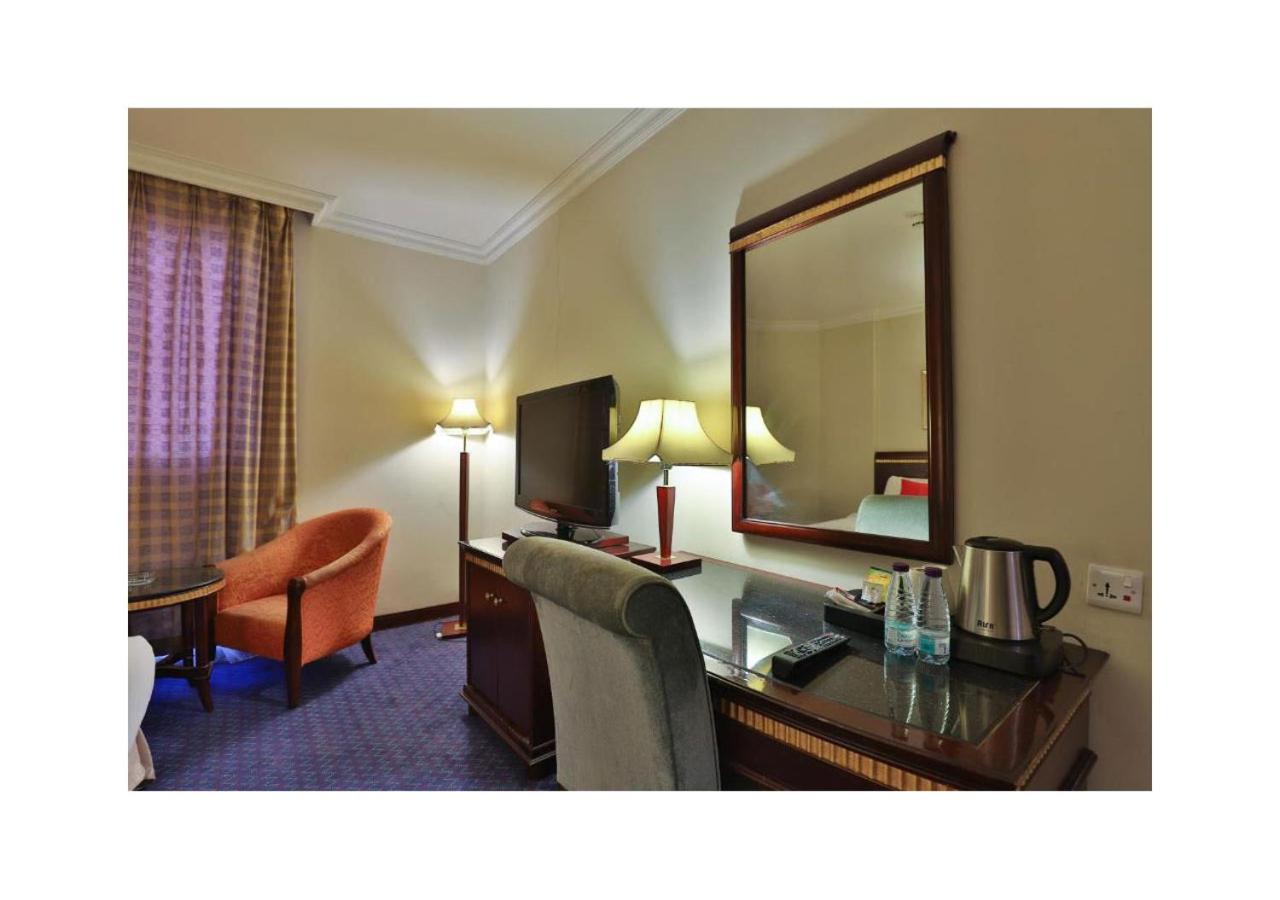 Deluxe Room Twin