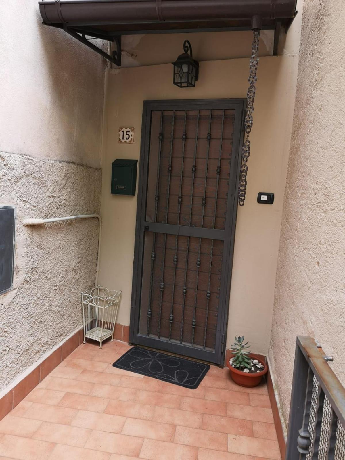 One-Bedroom House photo 3