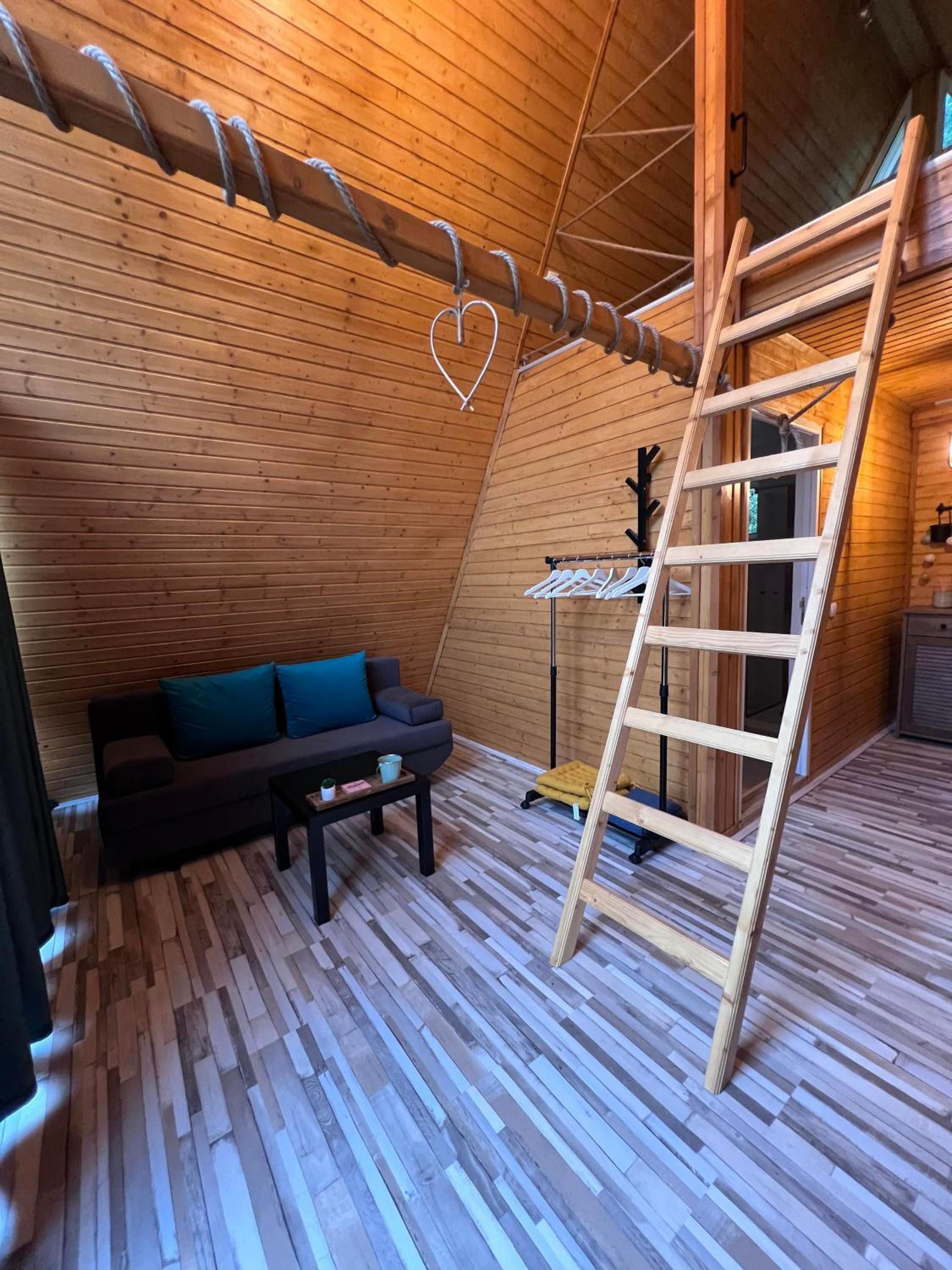 One-Bedroom House photo 1
