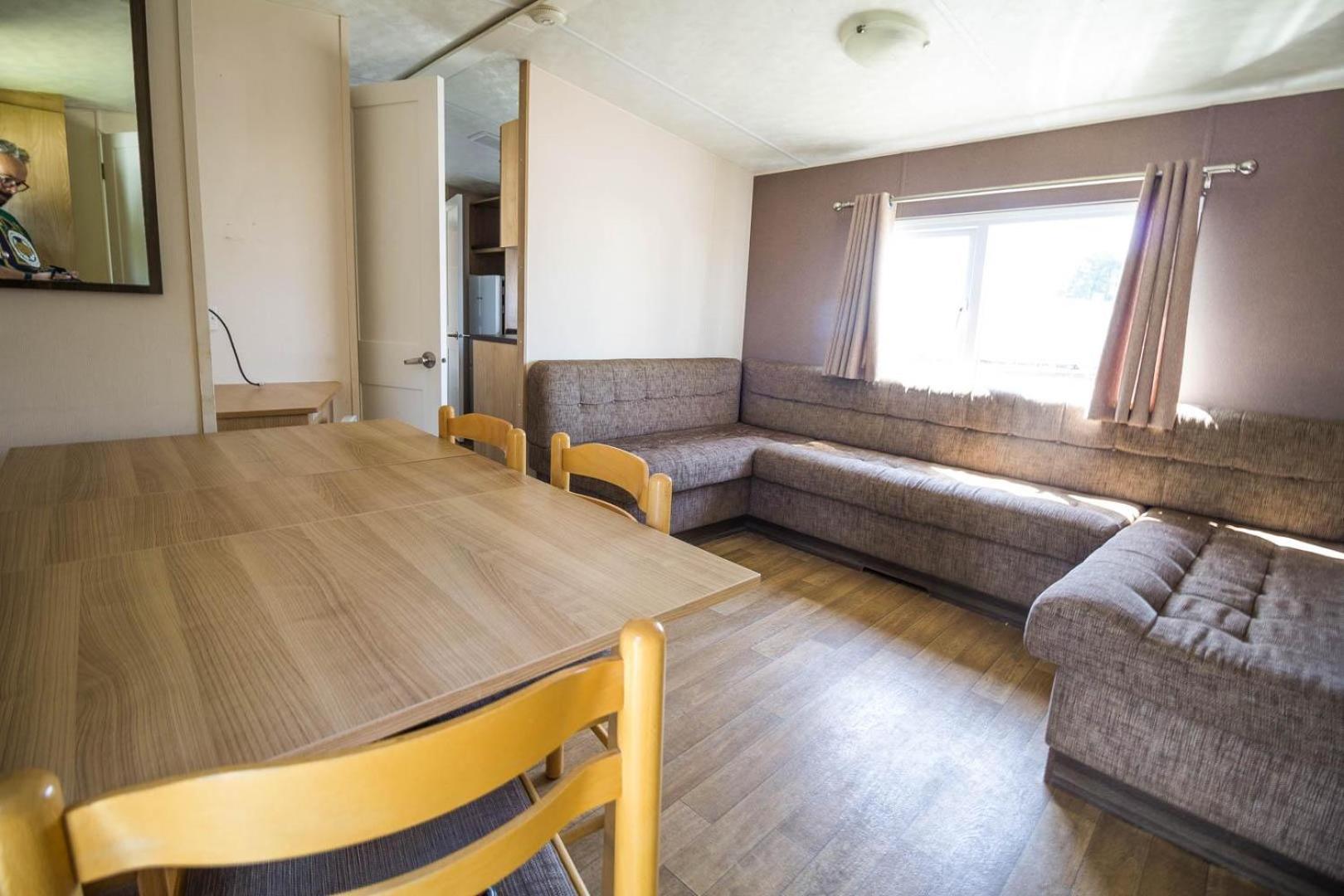 Mobile Home photo 1