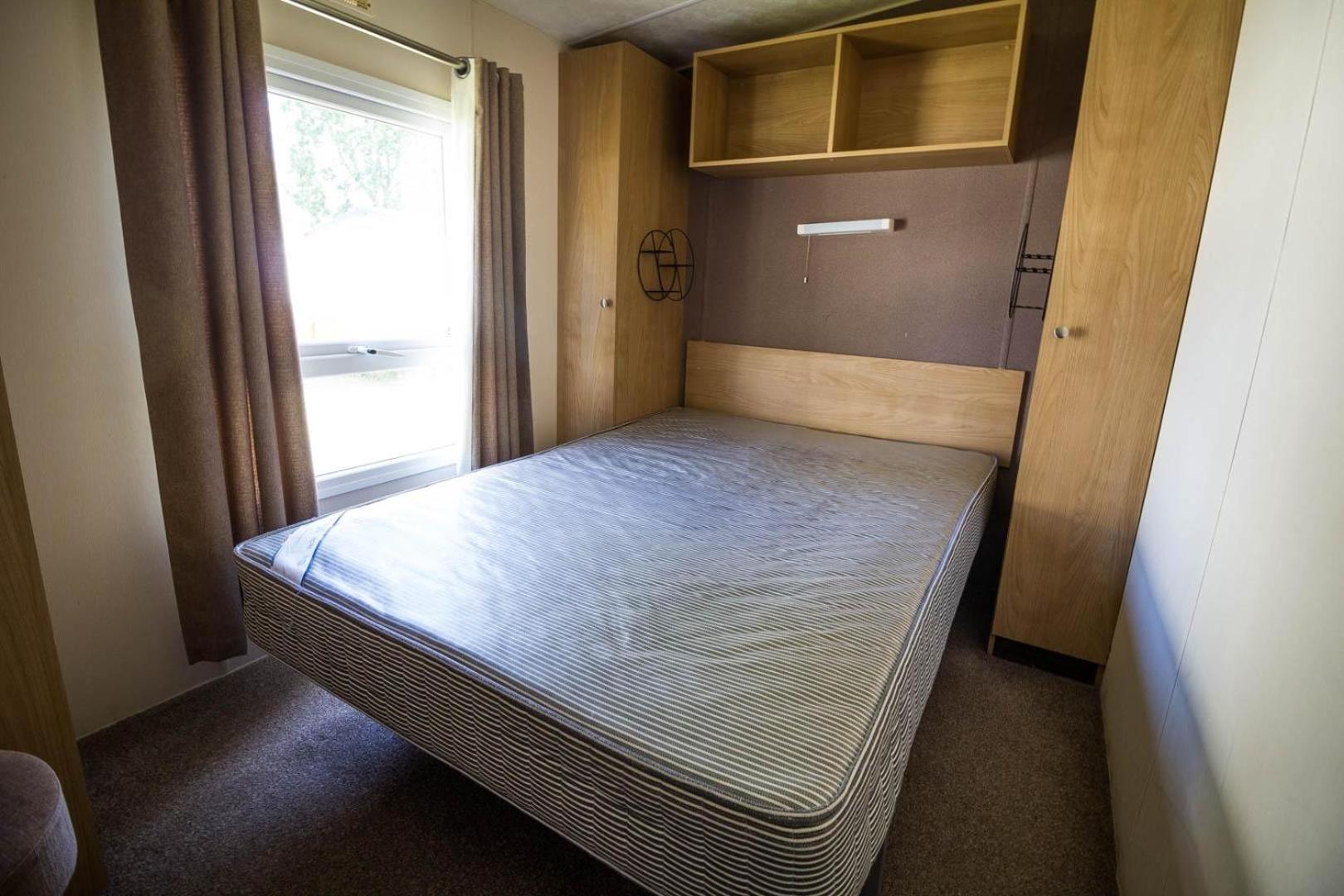 Mobile Home photo 3