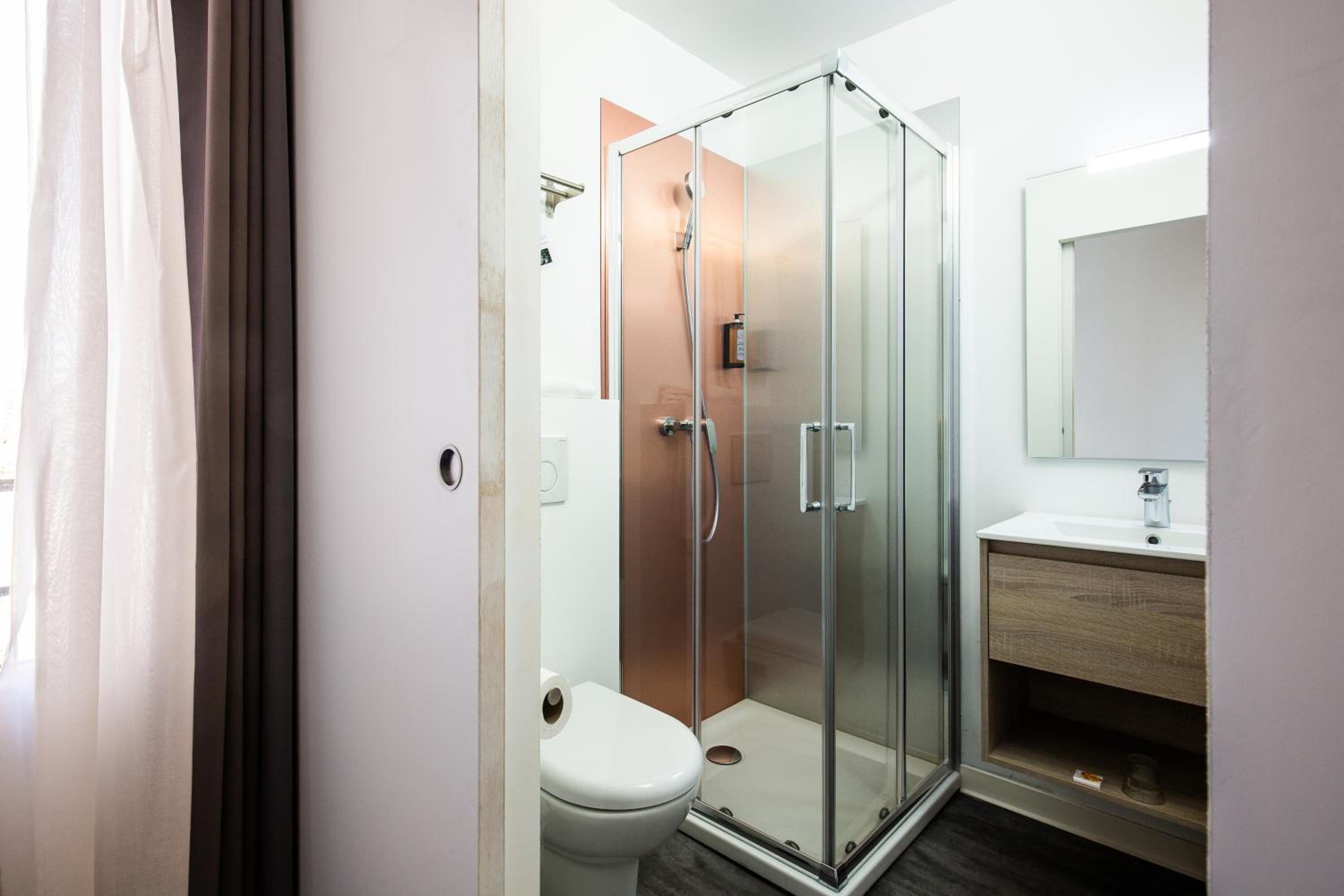 Single Room photo 3