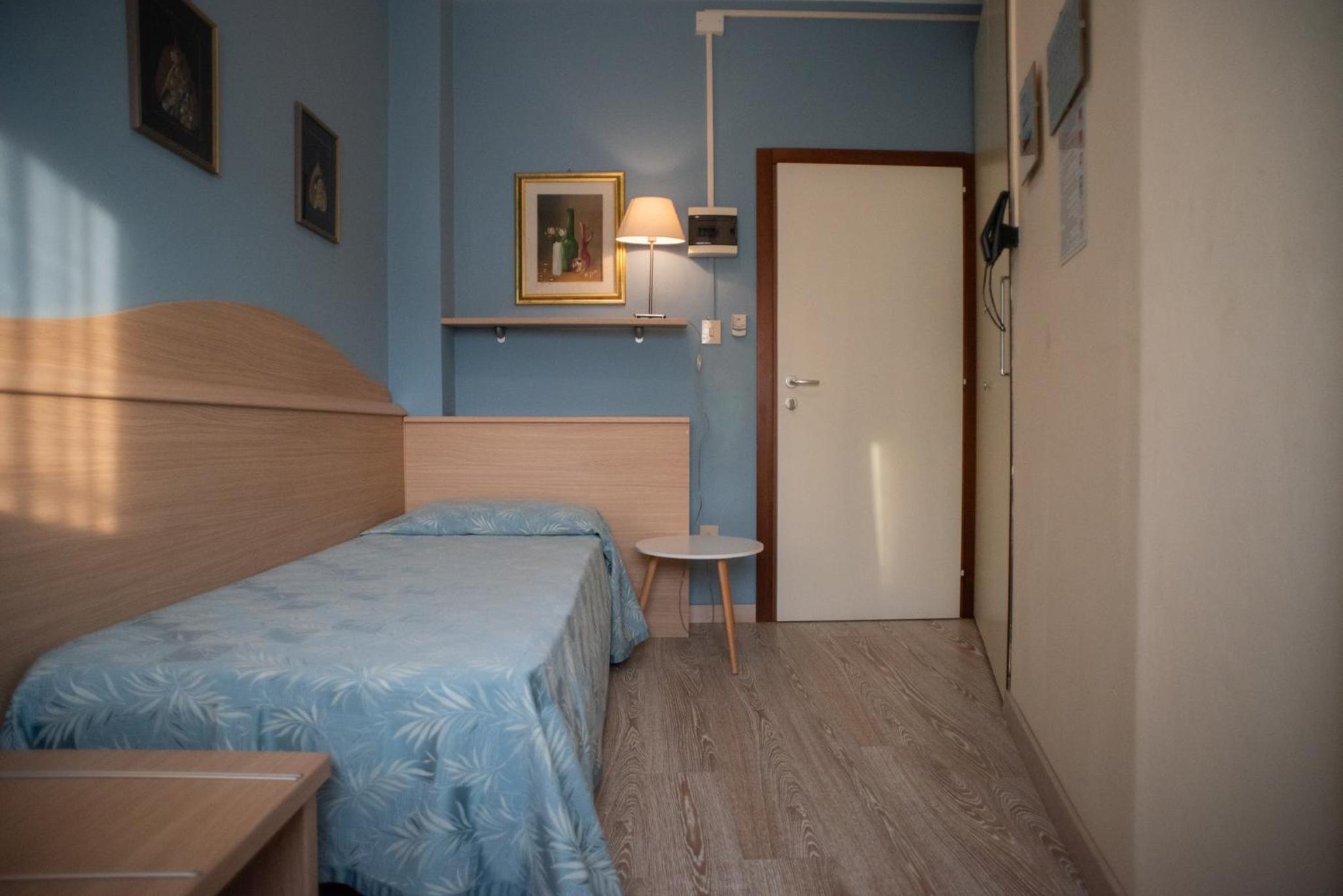 Standard Single Room photo 3