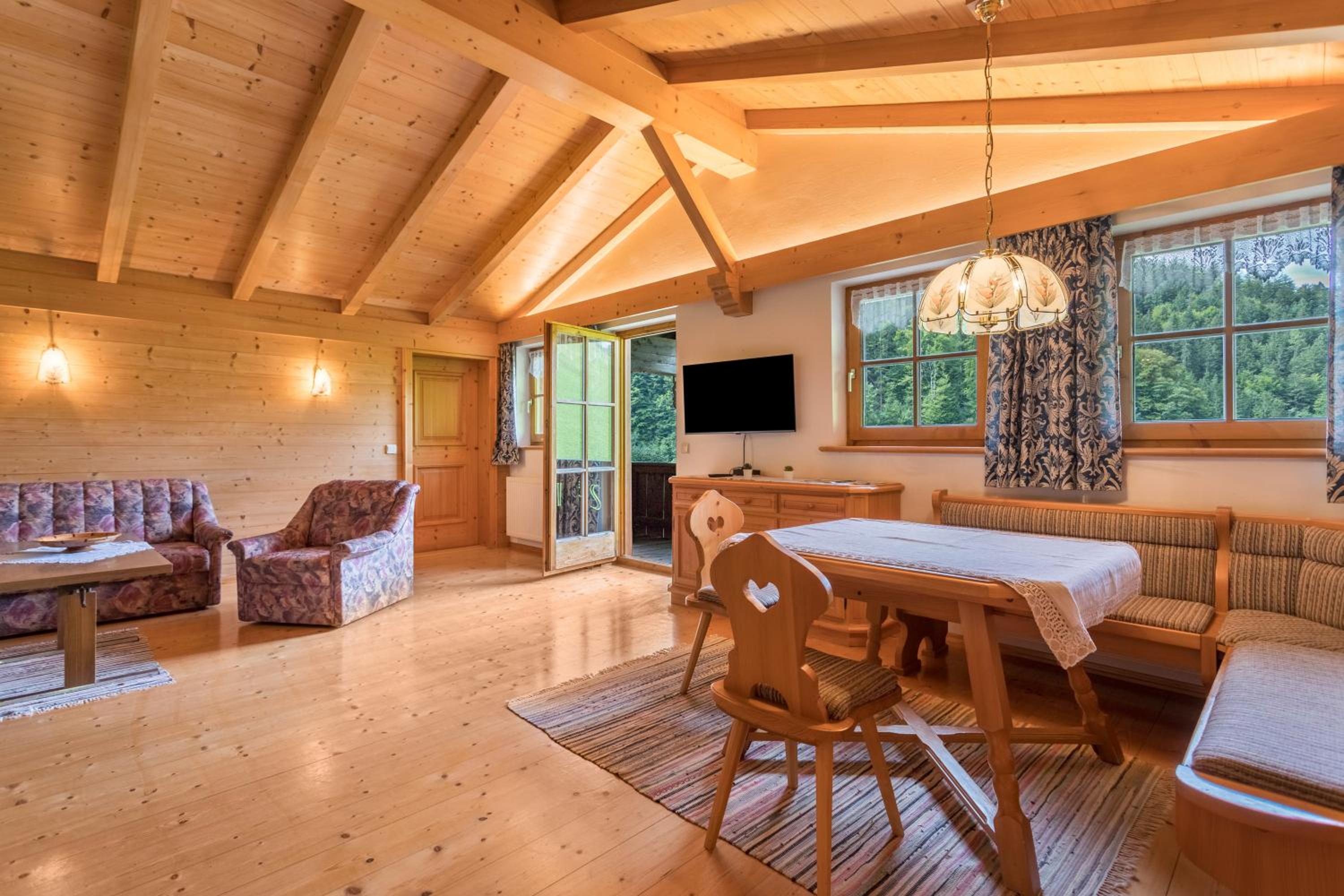Superior One-Bedroom Apartment with Balcony - Photo 20