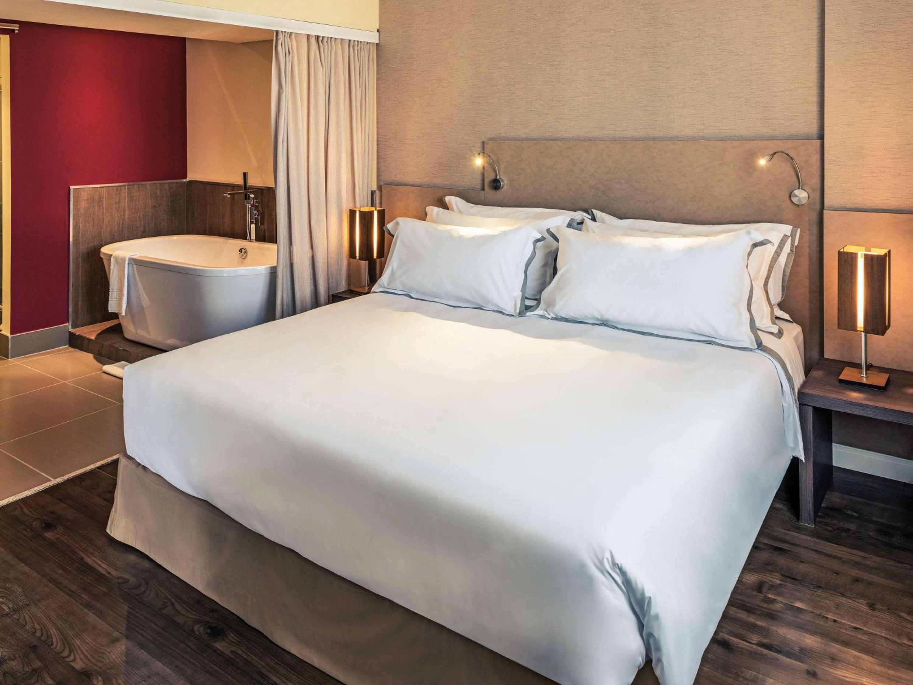Superior King Room with Balcony