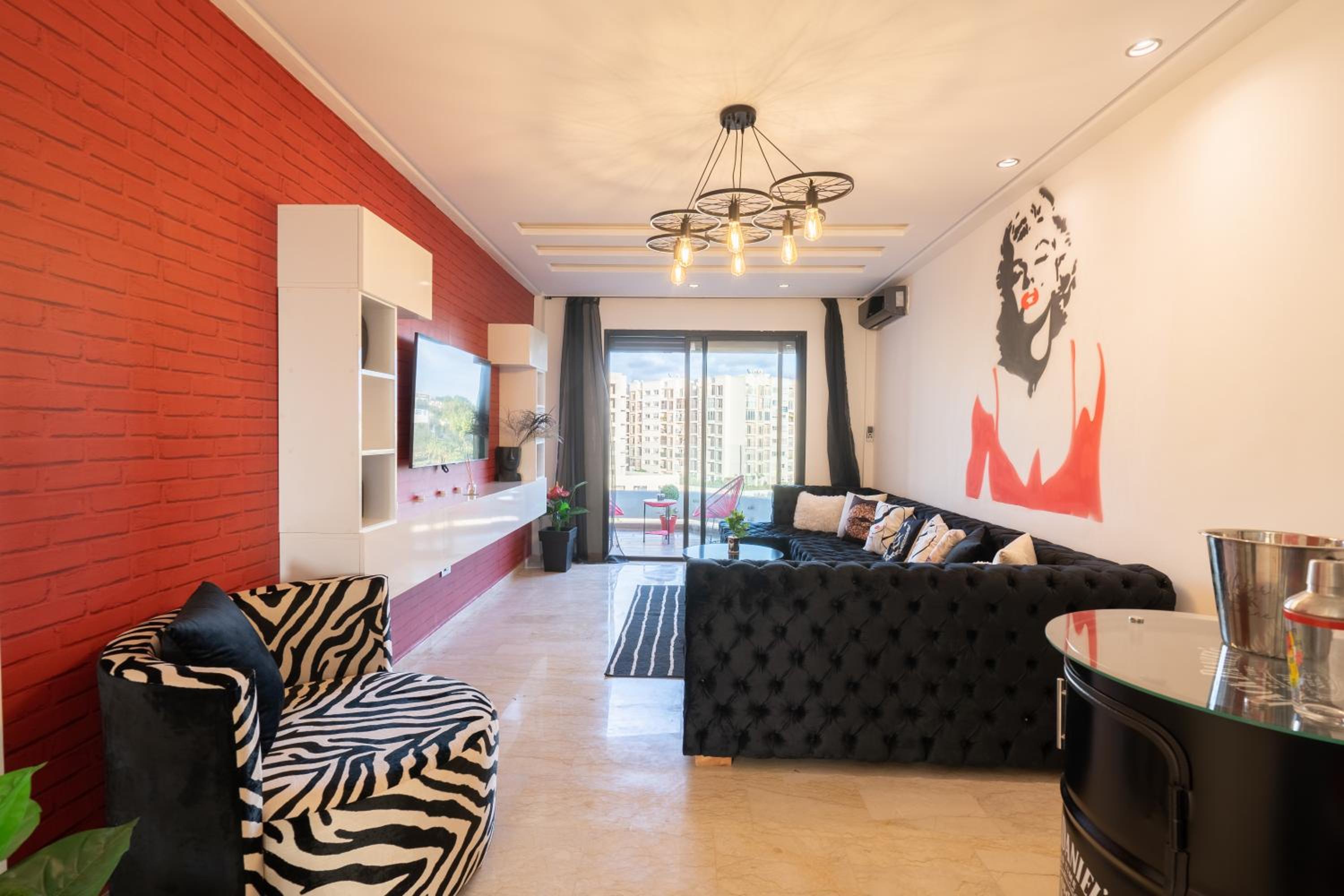 One-Bedroom Apartment - Photo 21