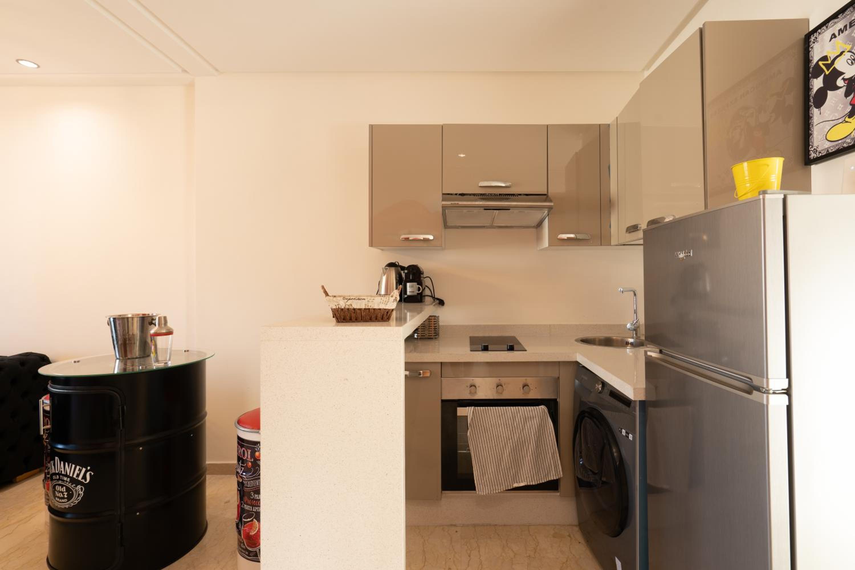 One-Bedroom Apartment - Photo 26
